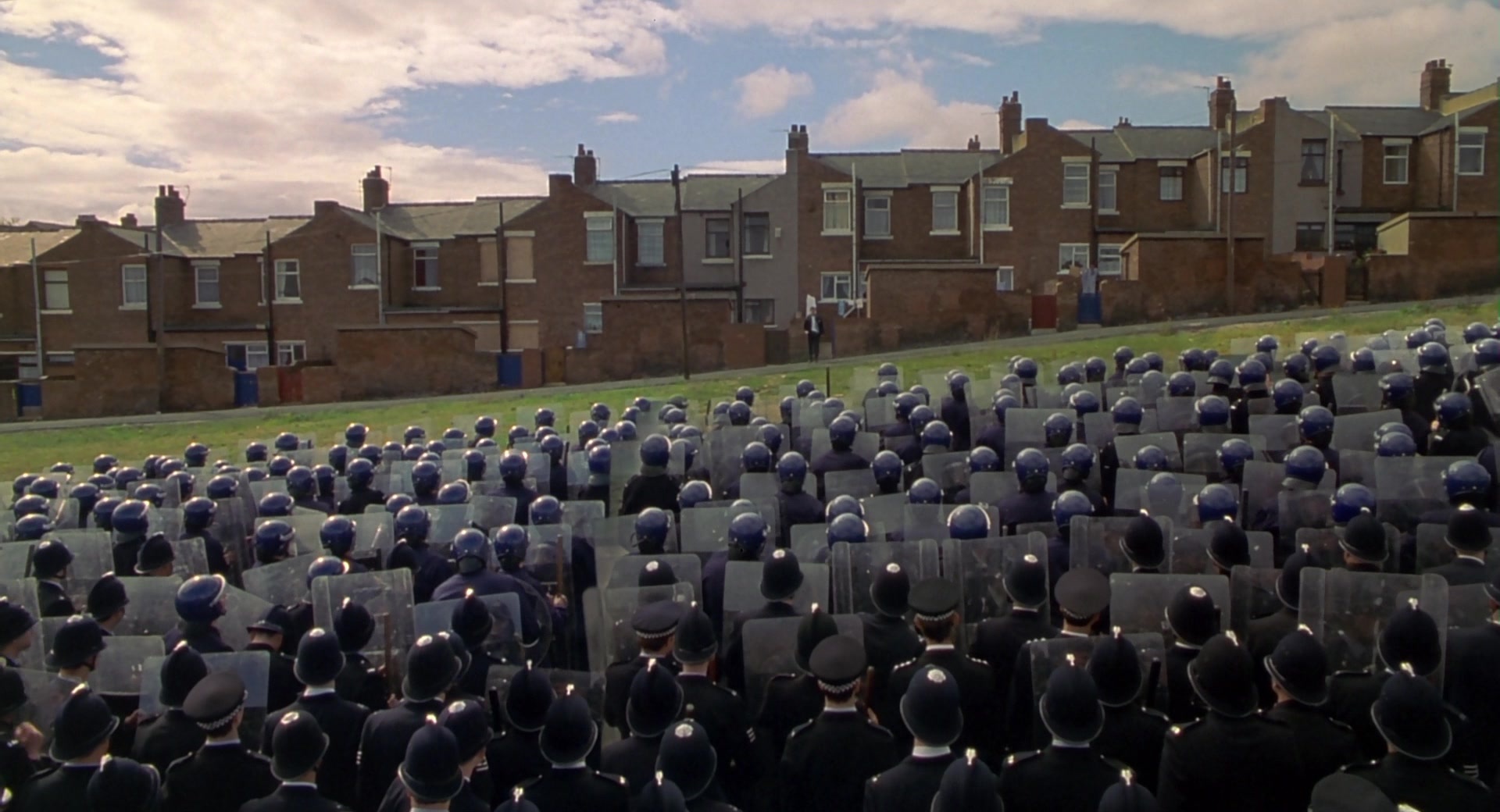 Billy Elliot (2000), wide, 1.85:1 — film still