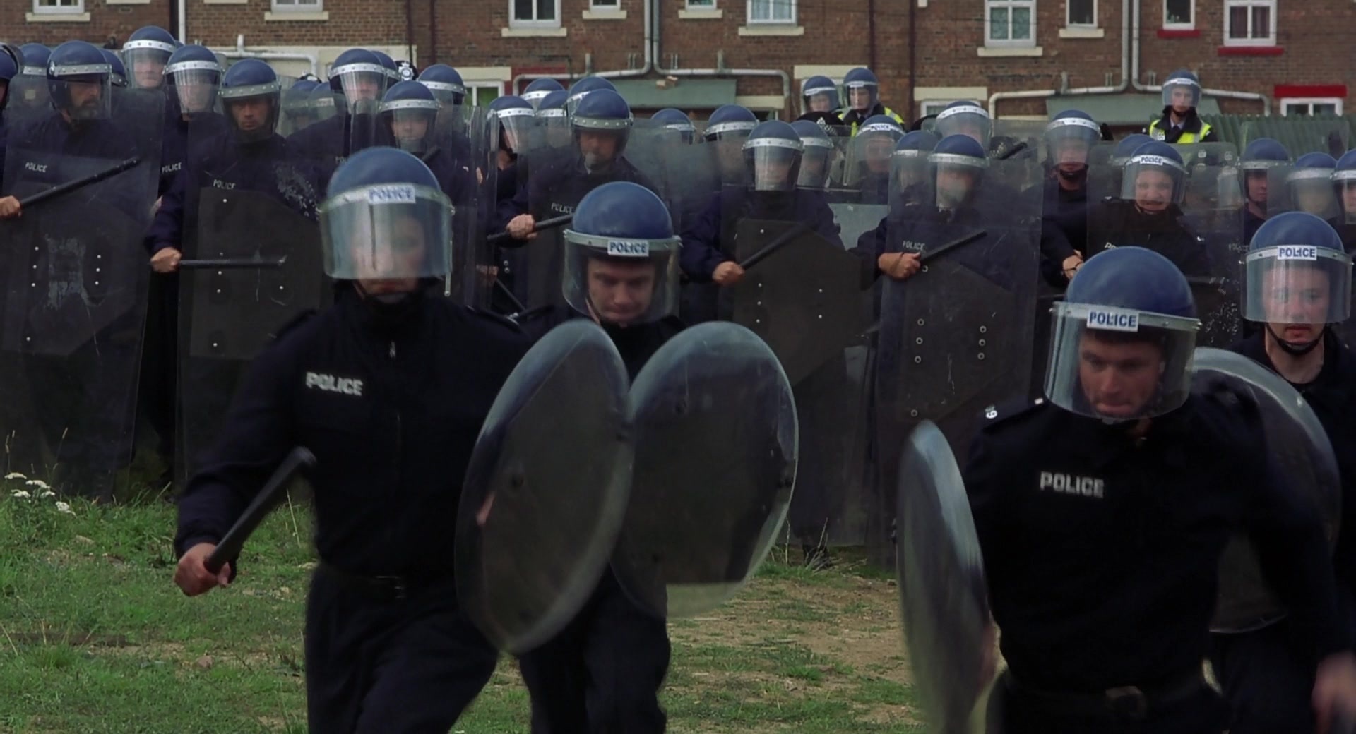 Billy Elliot (2000), wide, 1.85:1 — film still