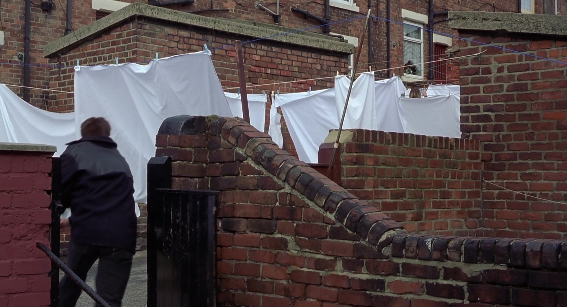 Billy Elliot (2000), wide, 1.85:1 — film still