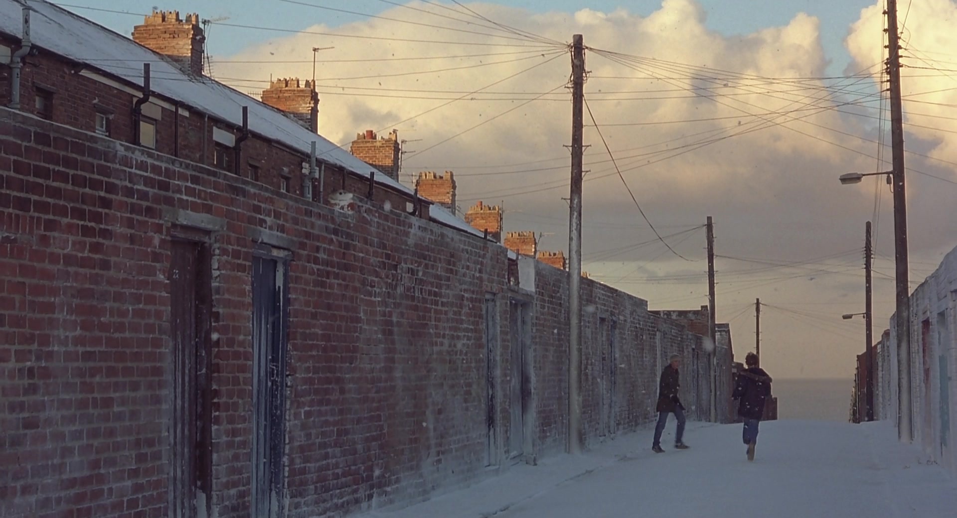 Billy Elliot (2000), wide, 1.85:1 — film still