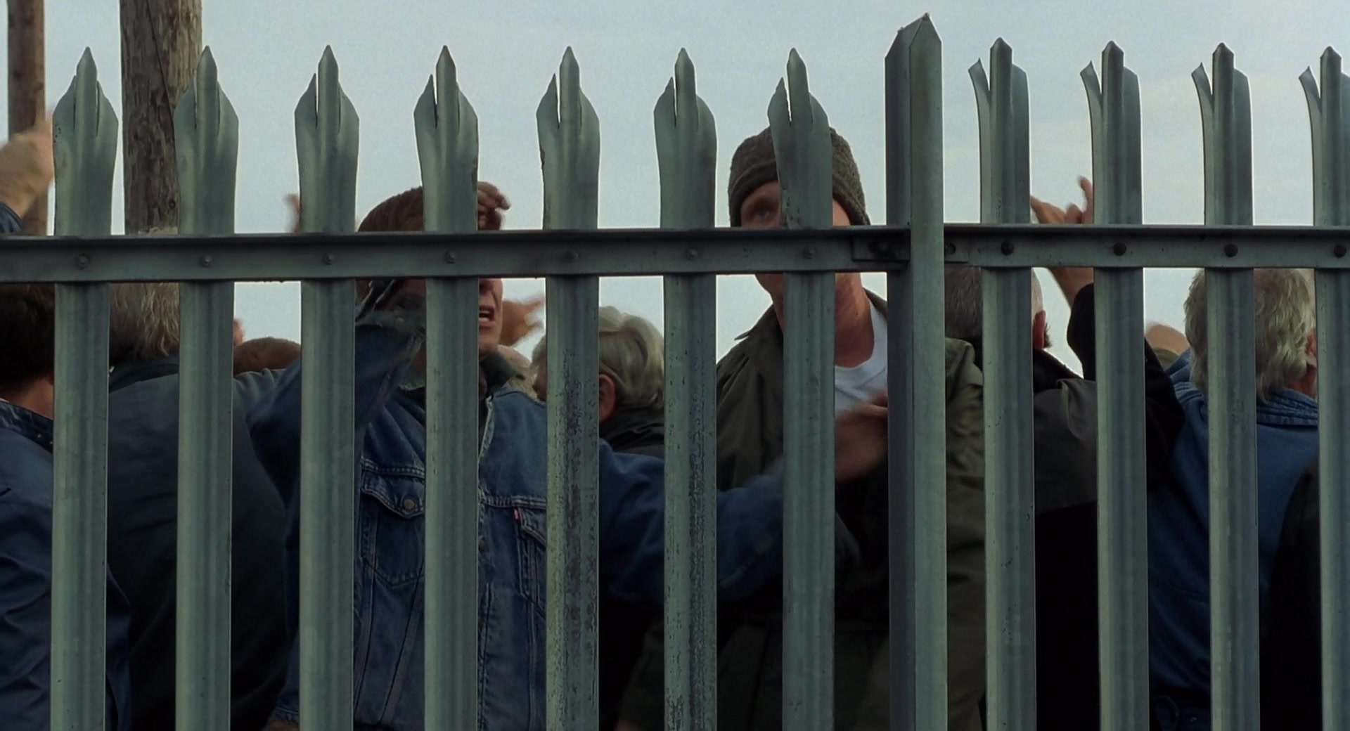 Billy Elliot (2000), wide, 1.85:1 — film still