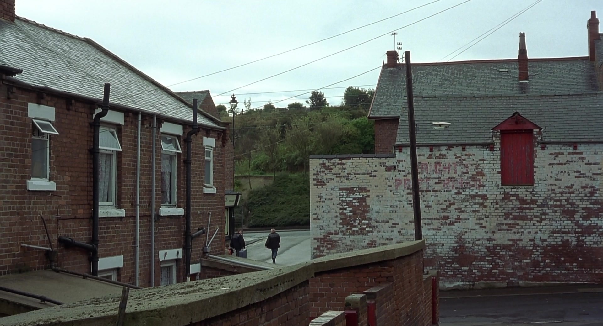 Billy Elliot (2000), wide, 1.85:1 — film still