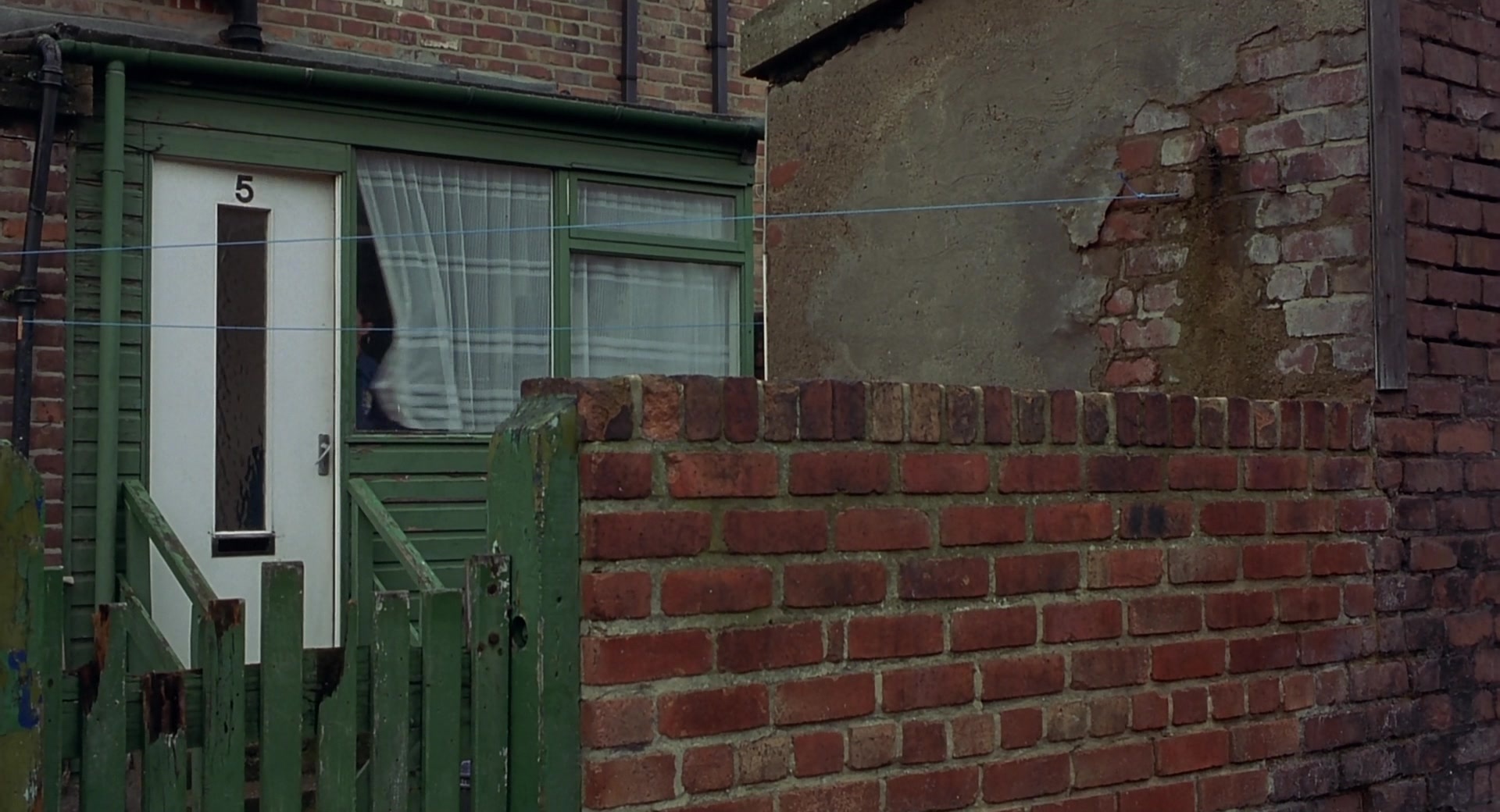 Billy Elliot (2000), wide, 1.85:1 — film still