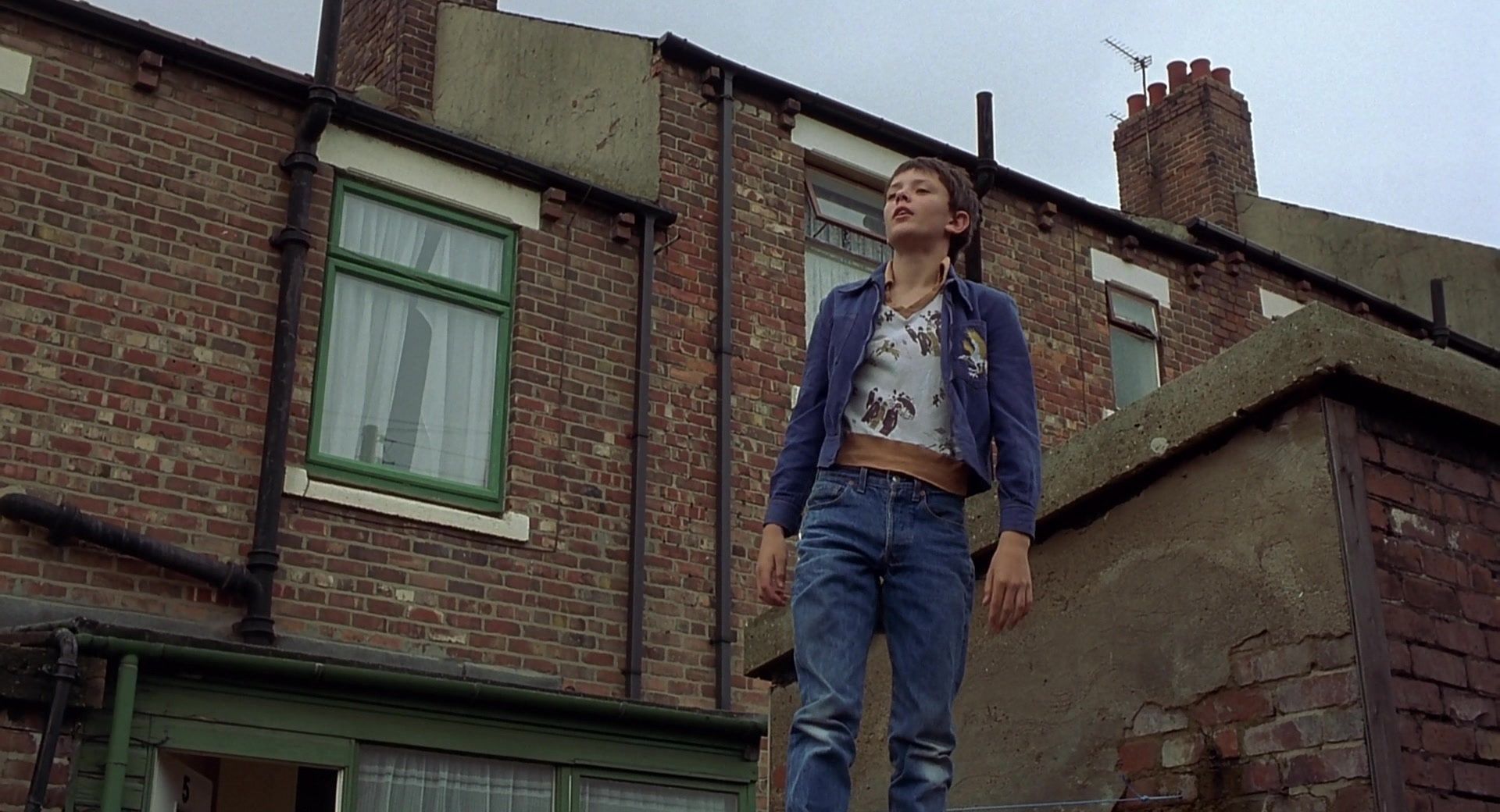 Billy Elliot (2000), wide, 1.85:1 — film still