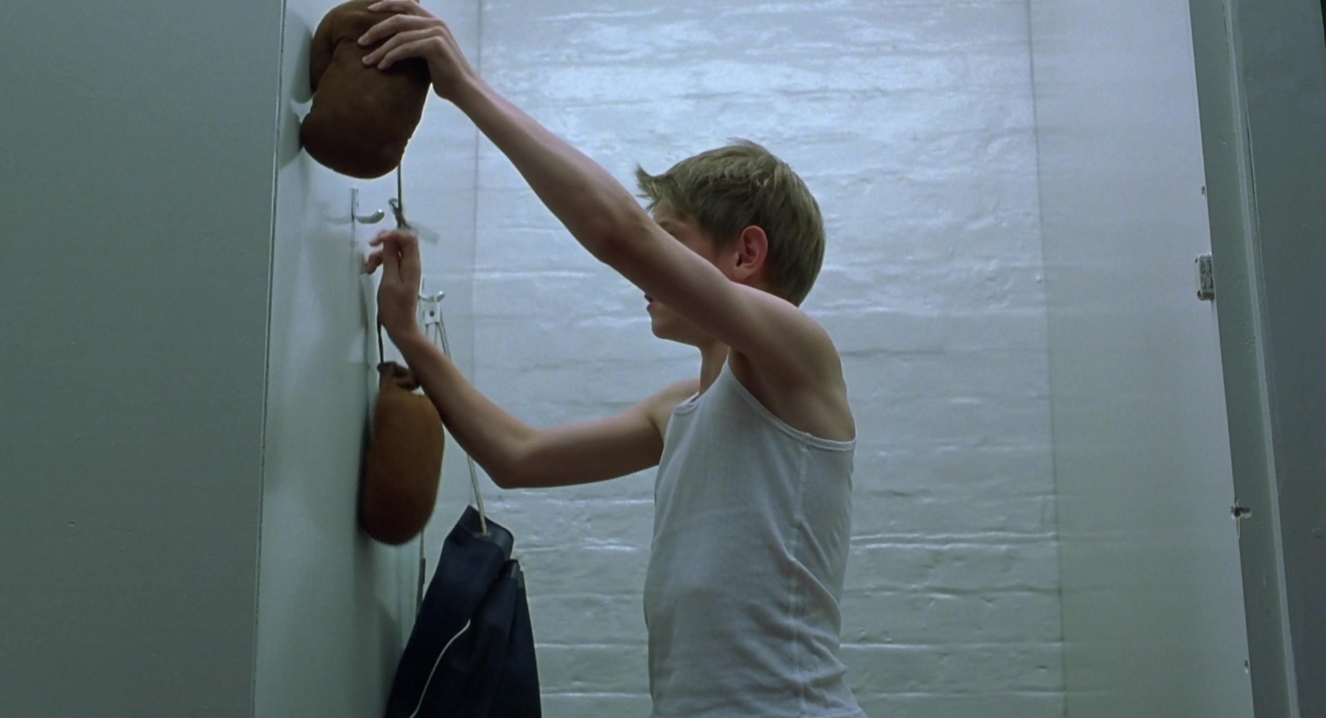 Billy Elliot (2000), wide, 1.85:1 — film still