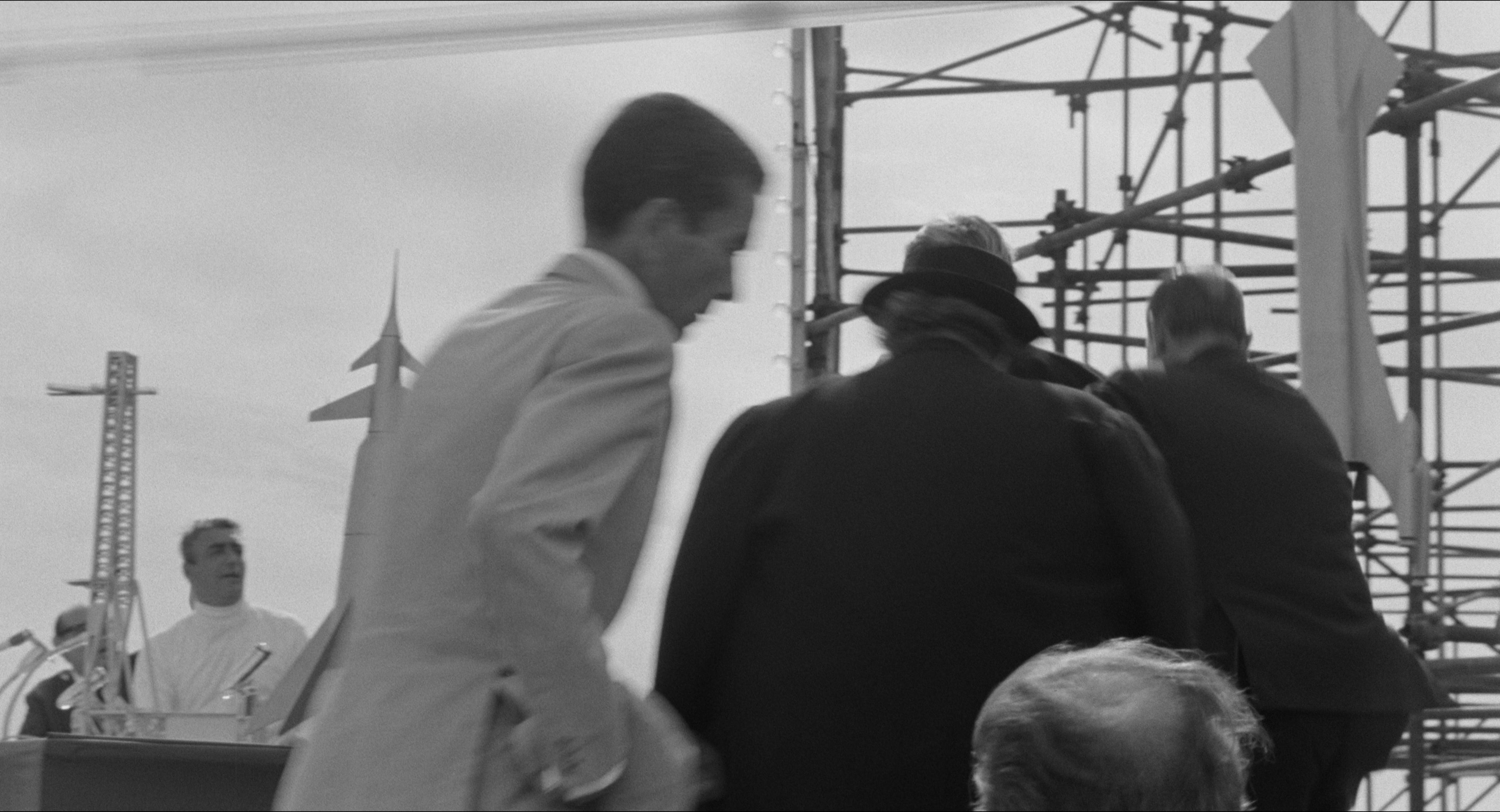 8 1/2 (1963), wide, 1.85:1 — film still