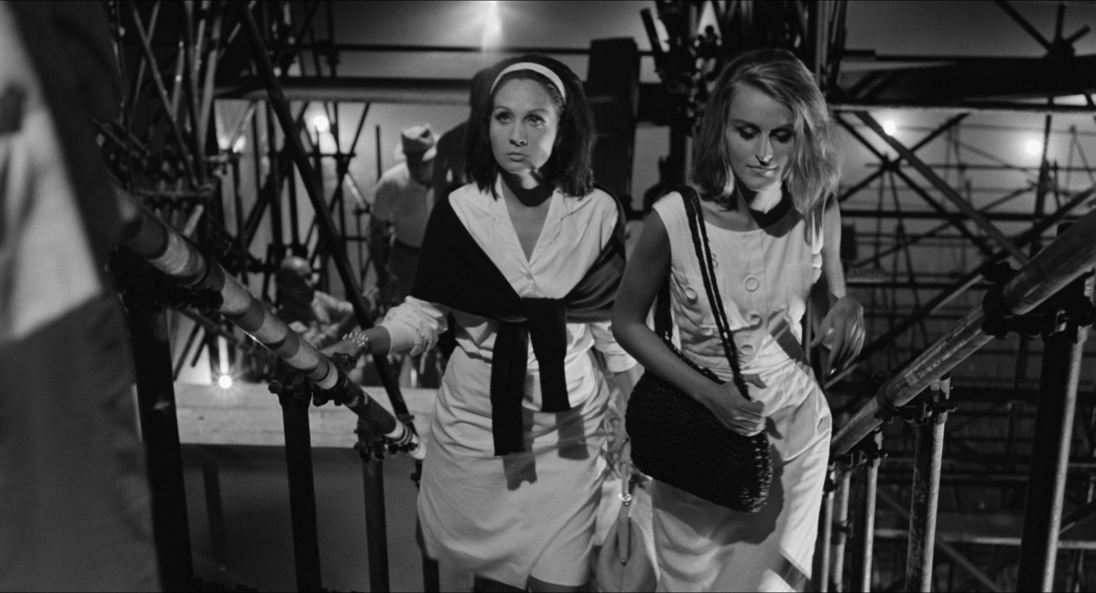 8 1/2 (1963), wide, 1.85:1 — film still
