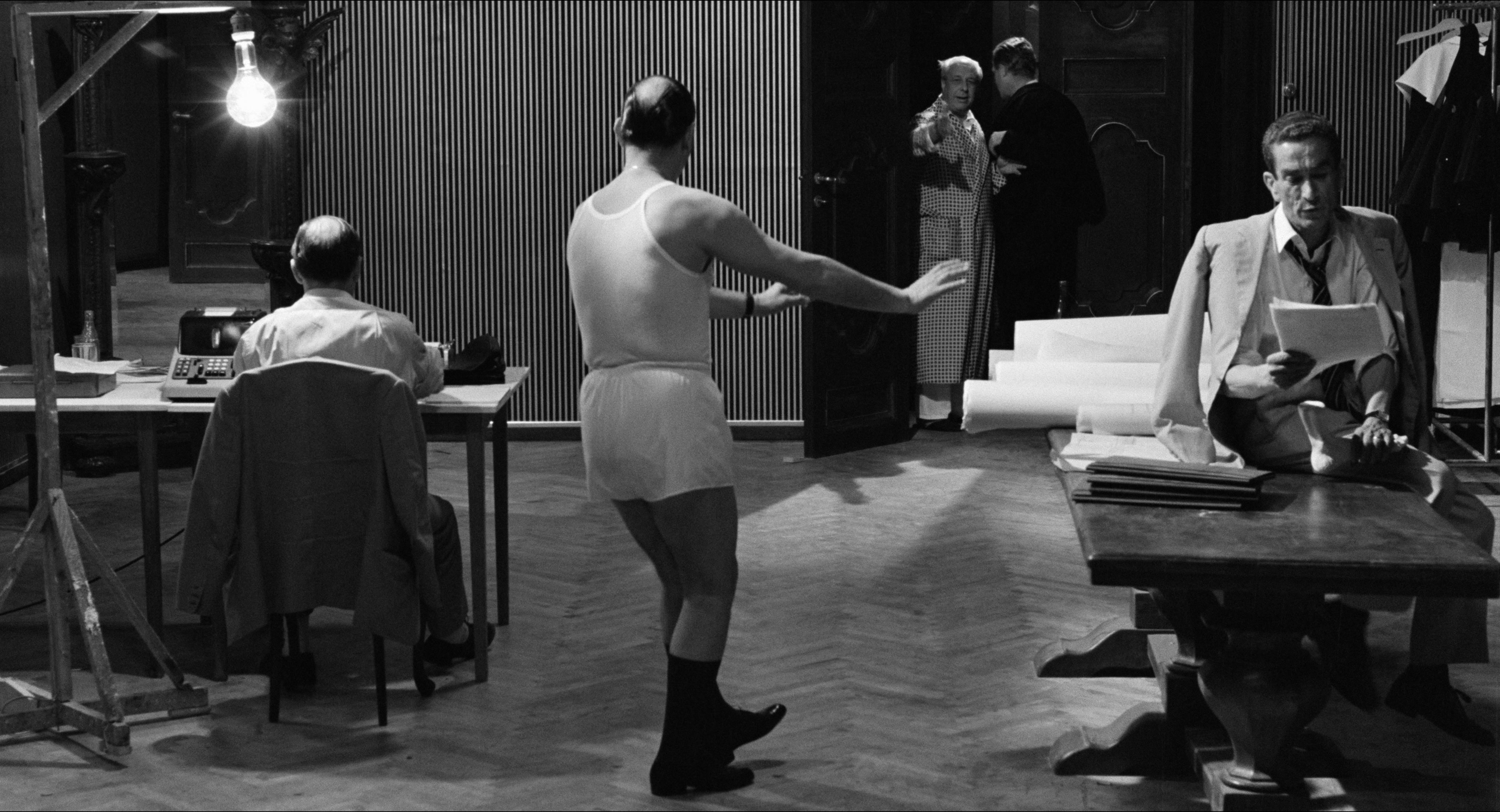 8 1/2 (1963), wide, 1.85:1 — film still