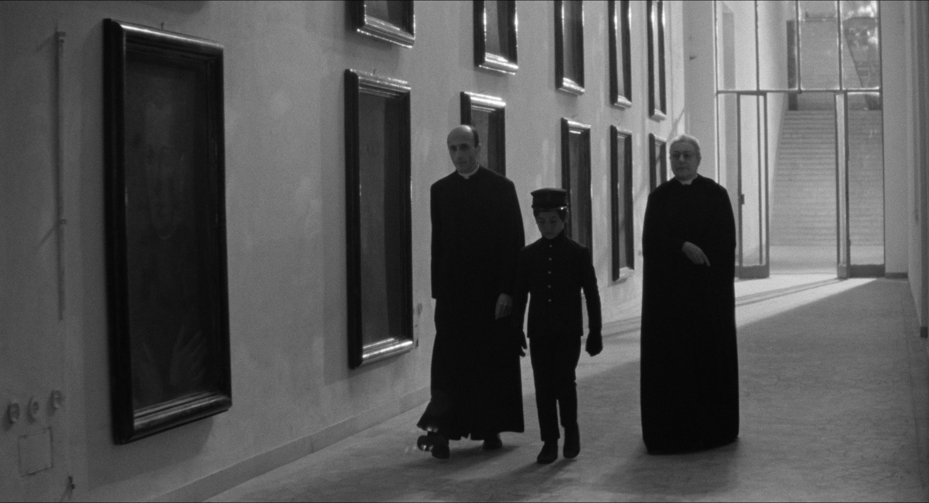 8 1/2 (1963), wide, 1.85:1 — film still