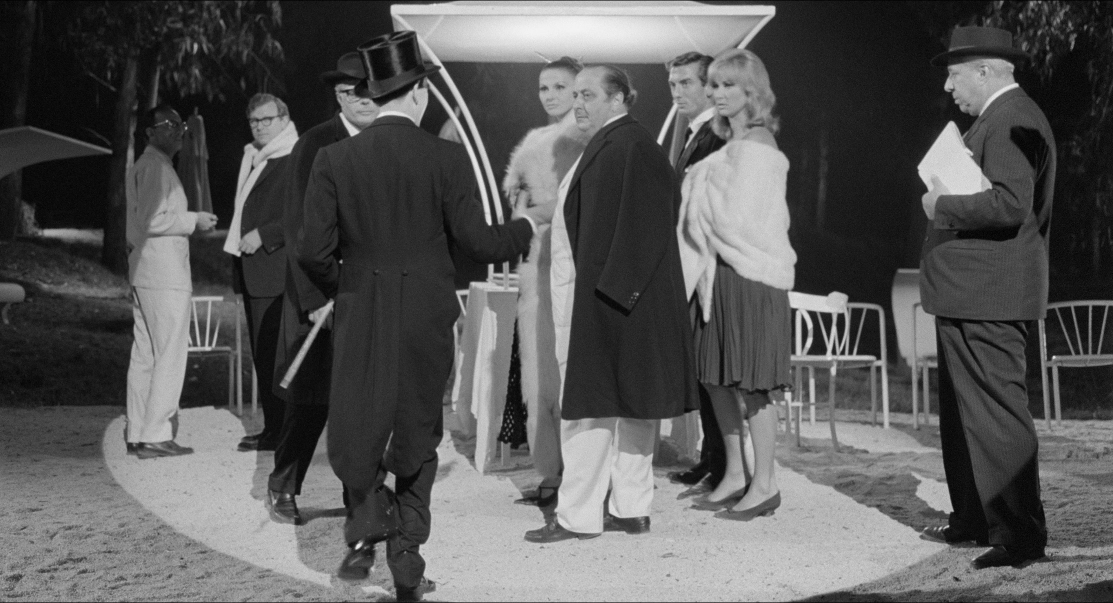 8 1/2 (1963), wide, 1.85:1 — film still