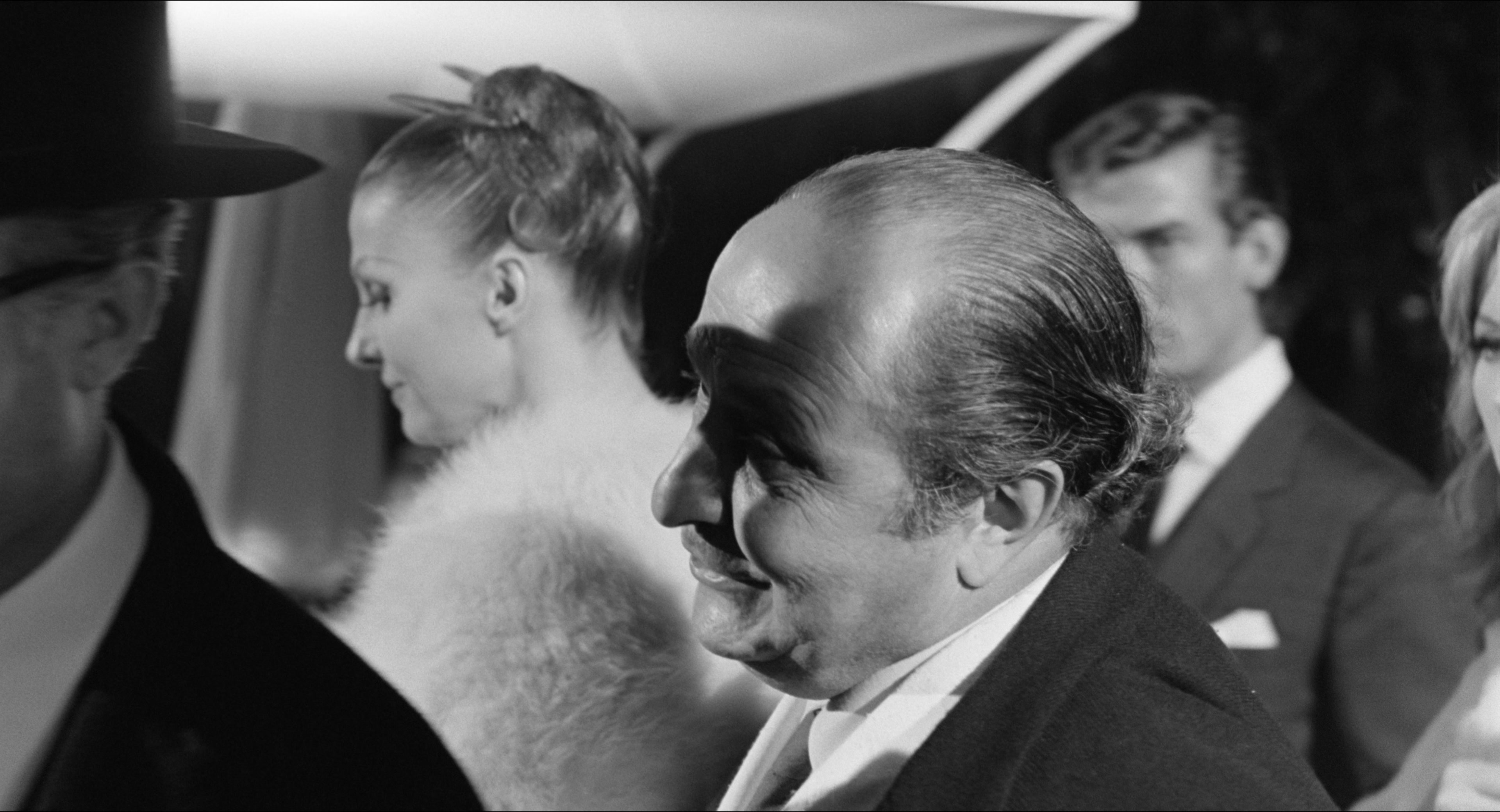 8 1/2 (1963), close, 1.85:1 — film still