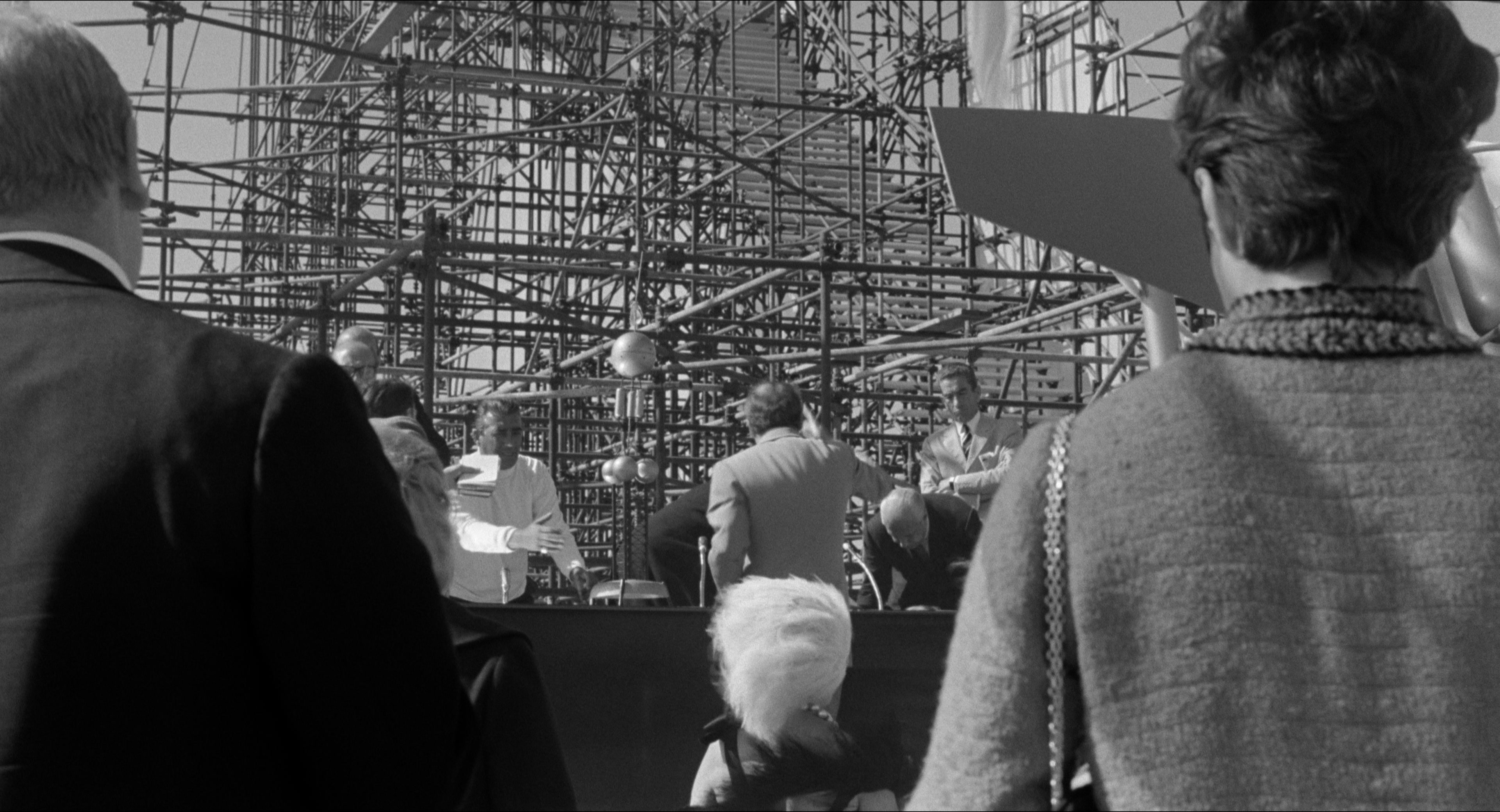 8 1/2 (1963), wide, 1.85:1 — film still