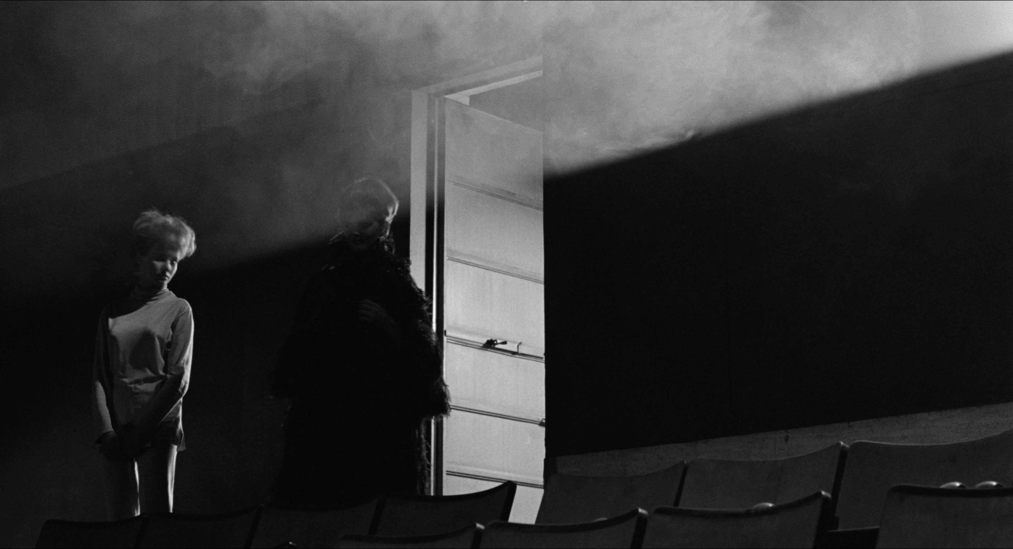 8 1/2 (1963), wide, 1.85:1 — film still