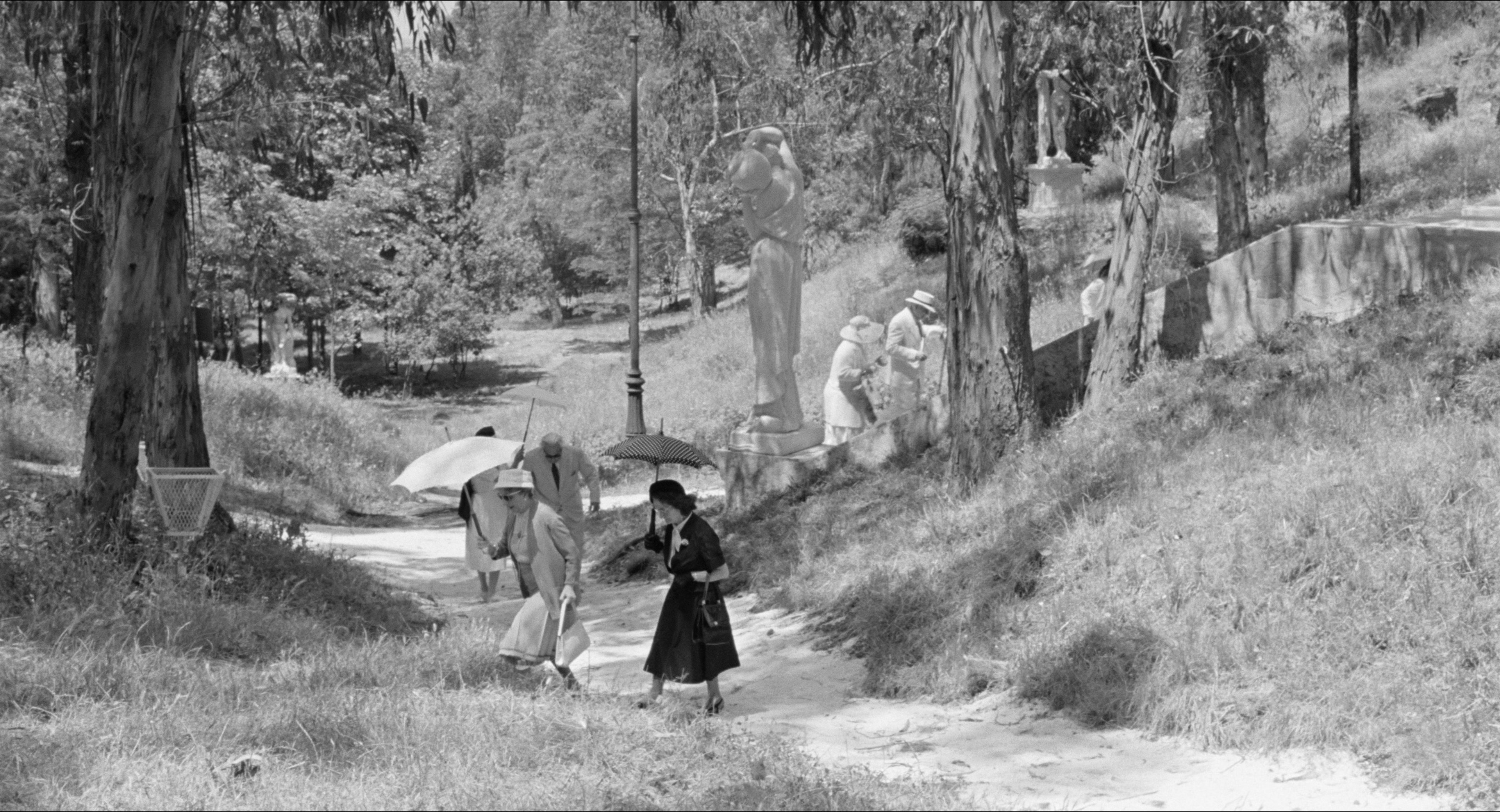 8 1/2 (1963), wide, 1.85:1 — film still