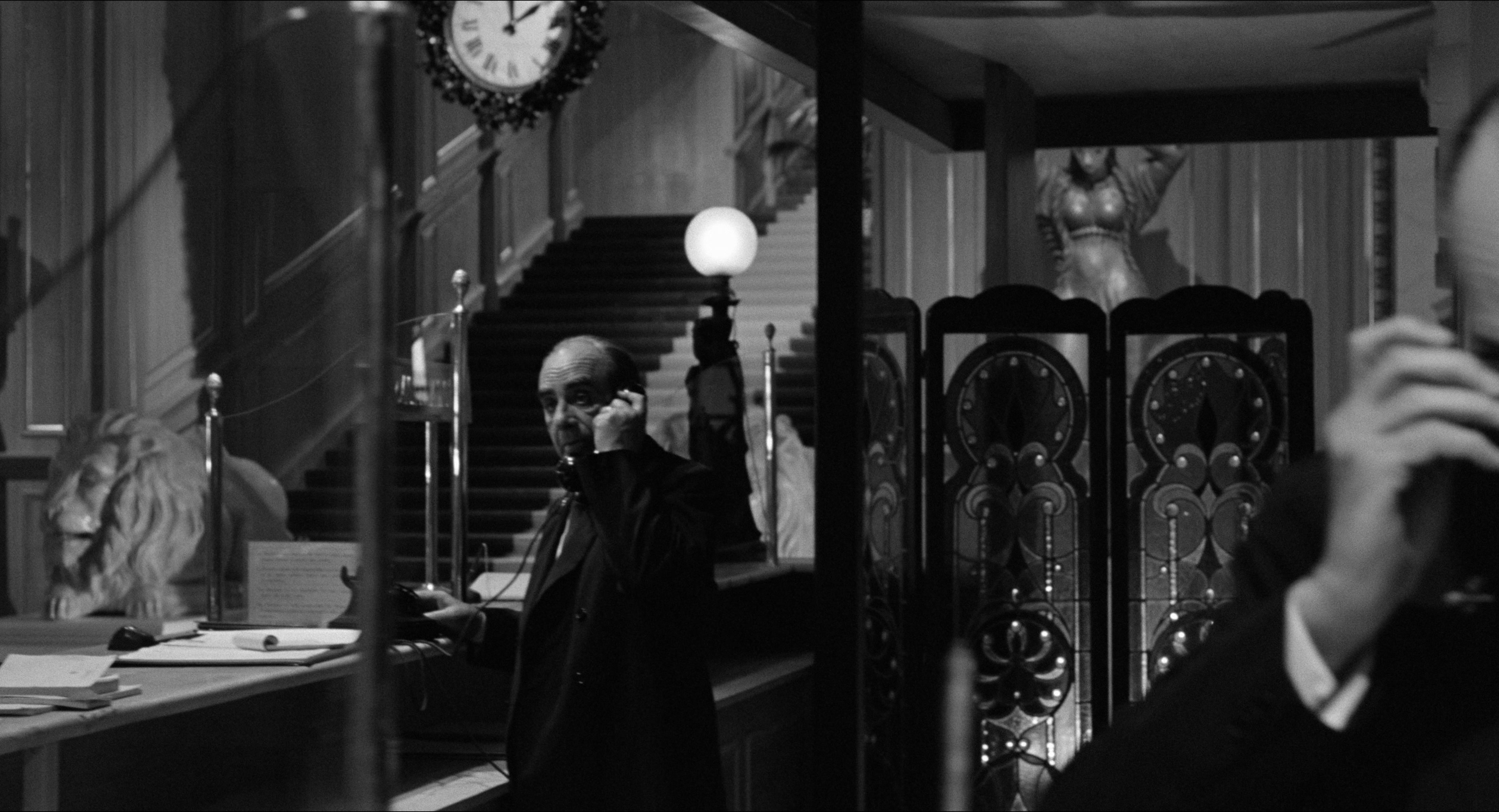 8 1/2 (1963), wide, 1.85:1 — film still