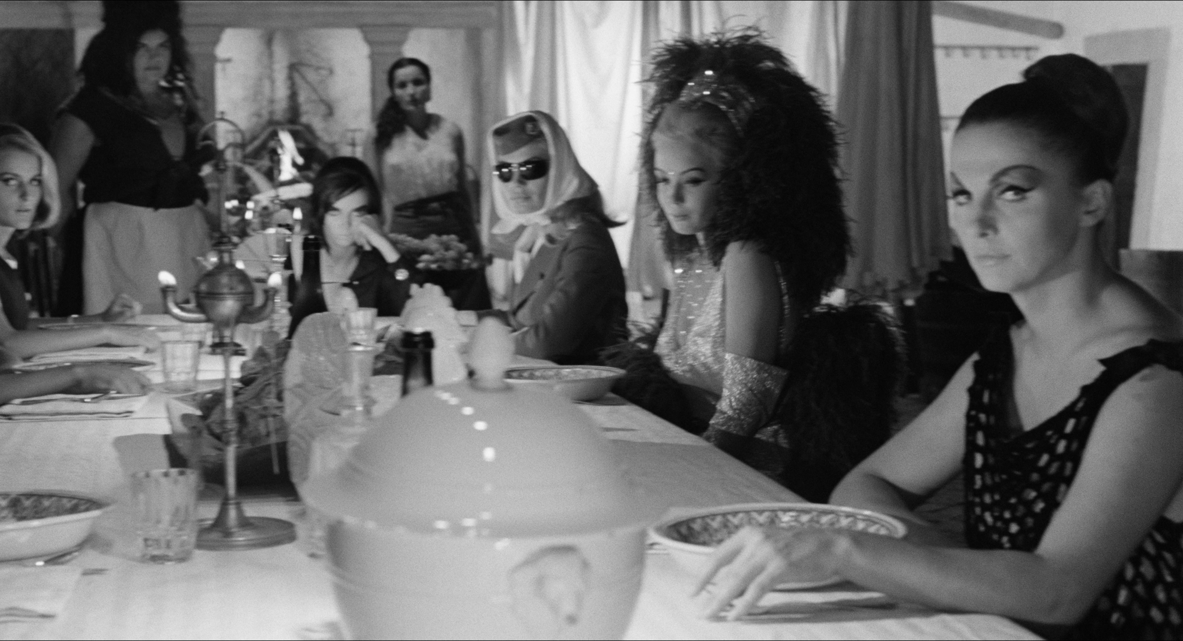8 1/2 (1963), wide, 1.85:1 — film still