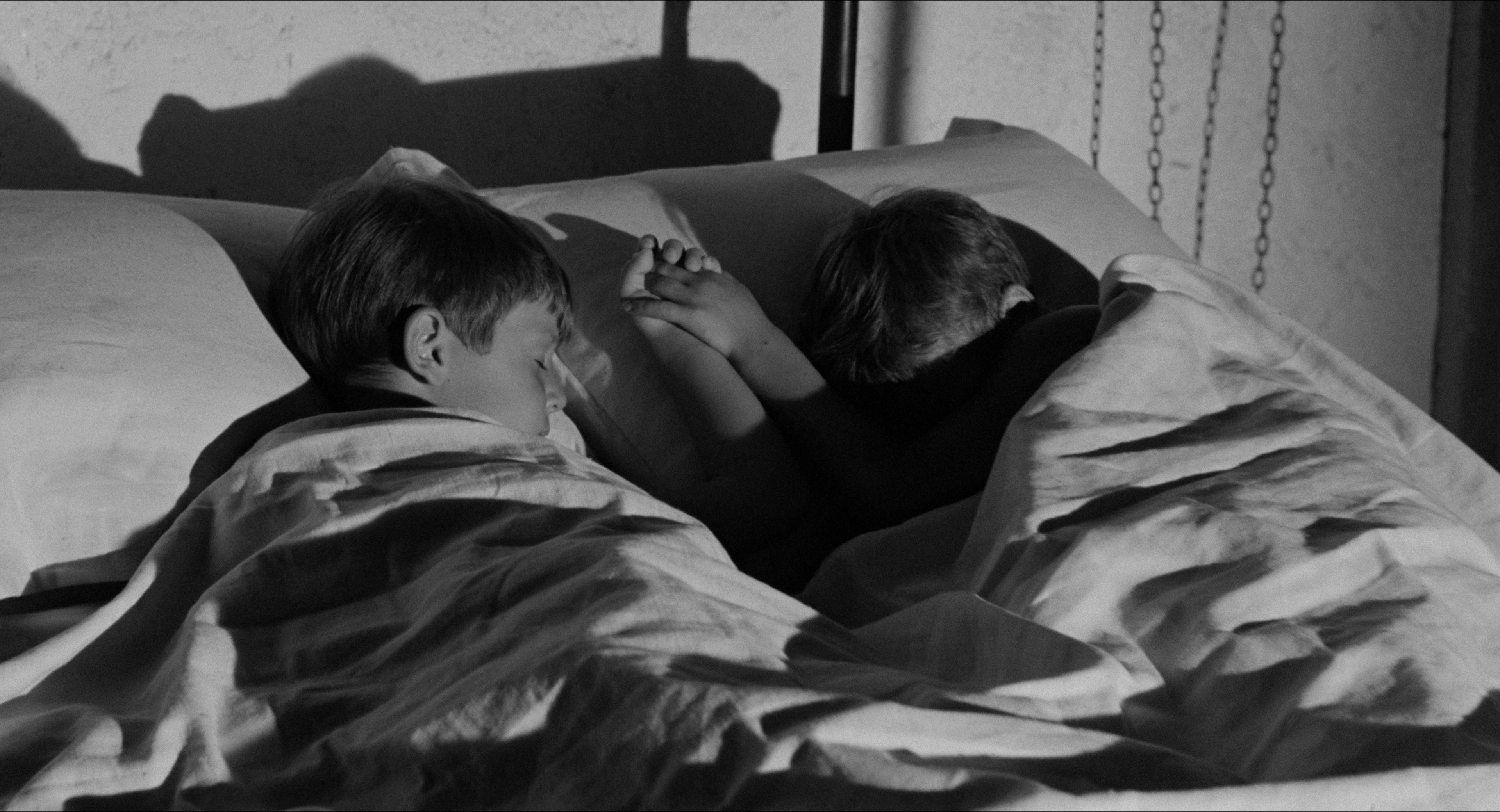 8 1/2 (1963), wide, 1.85:1 — film still