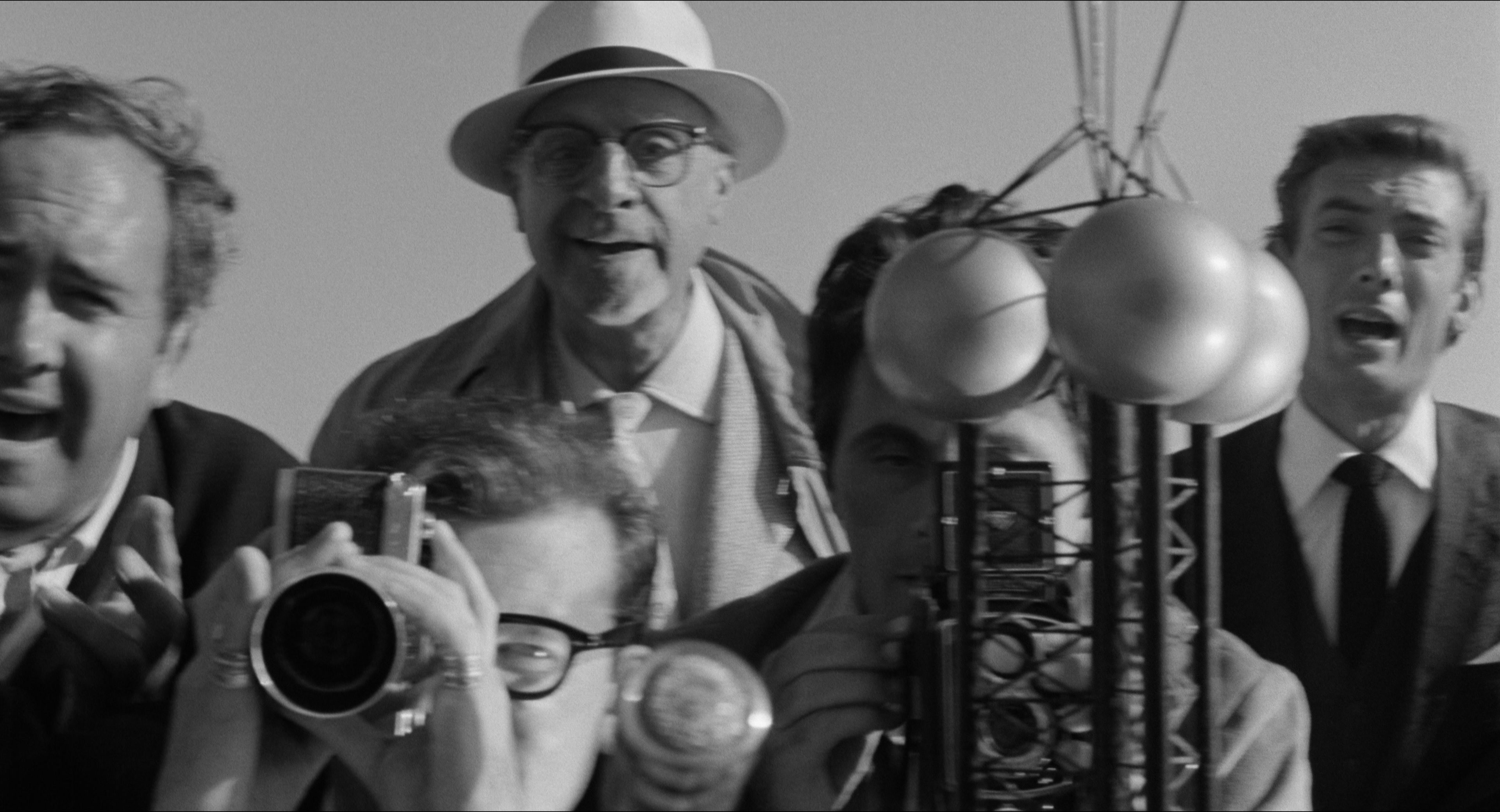 8 1/2 (1963), wide, 1.85:1 — film still