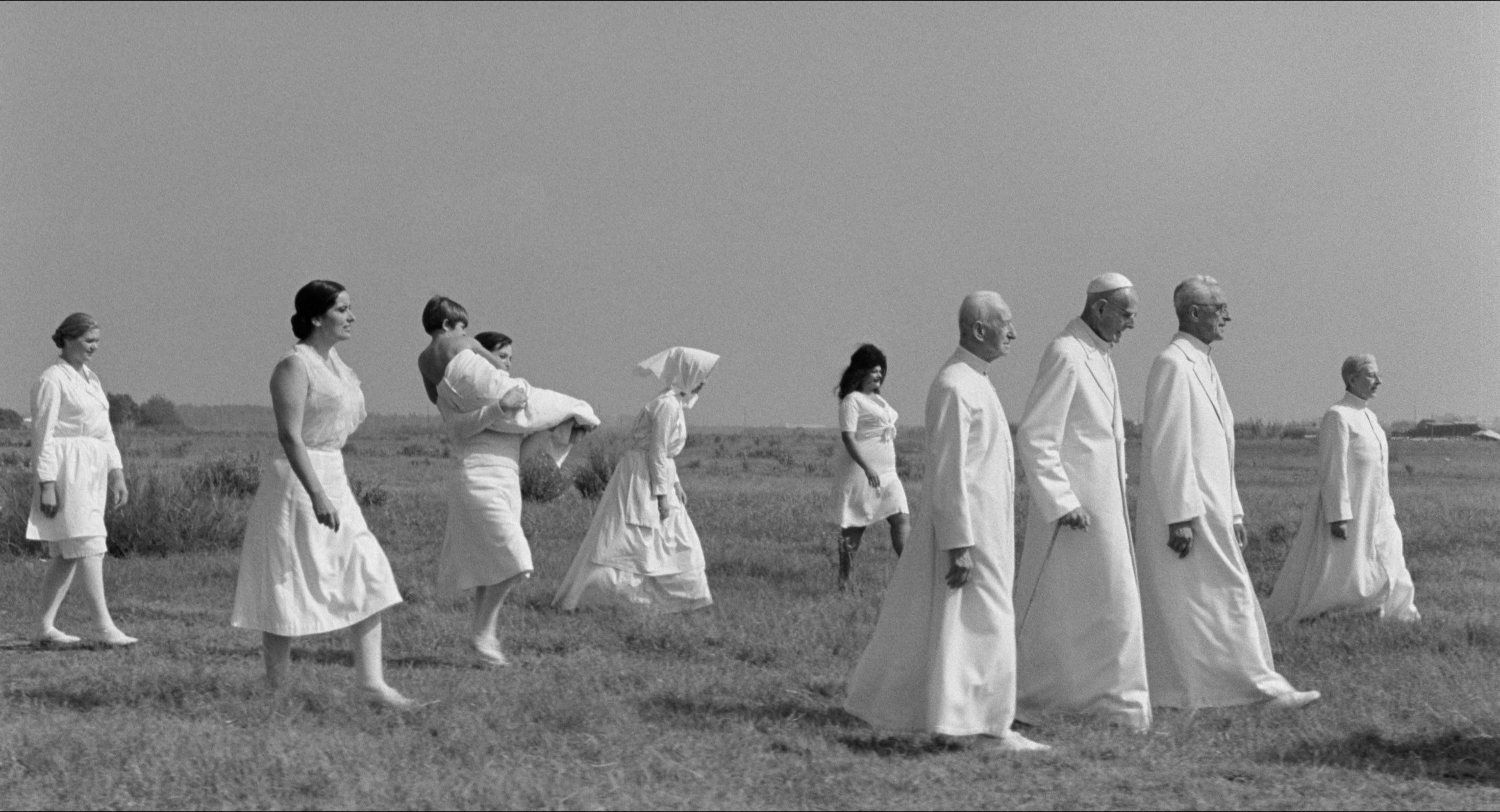 8 1/2 (1963), wide, 1.85:1 — film still