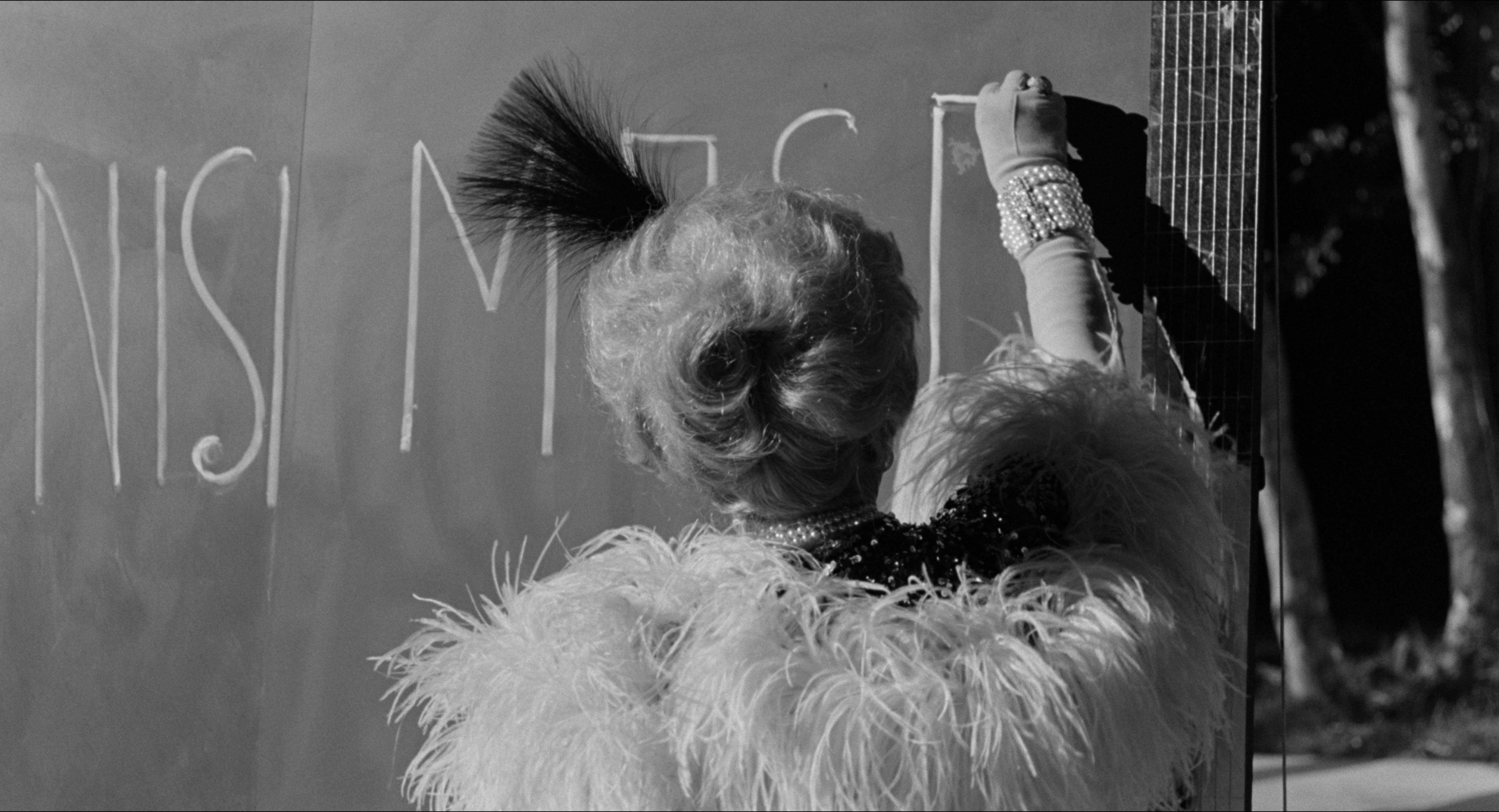 8 1/2 (1963), wide, 1.85:1 — film still