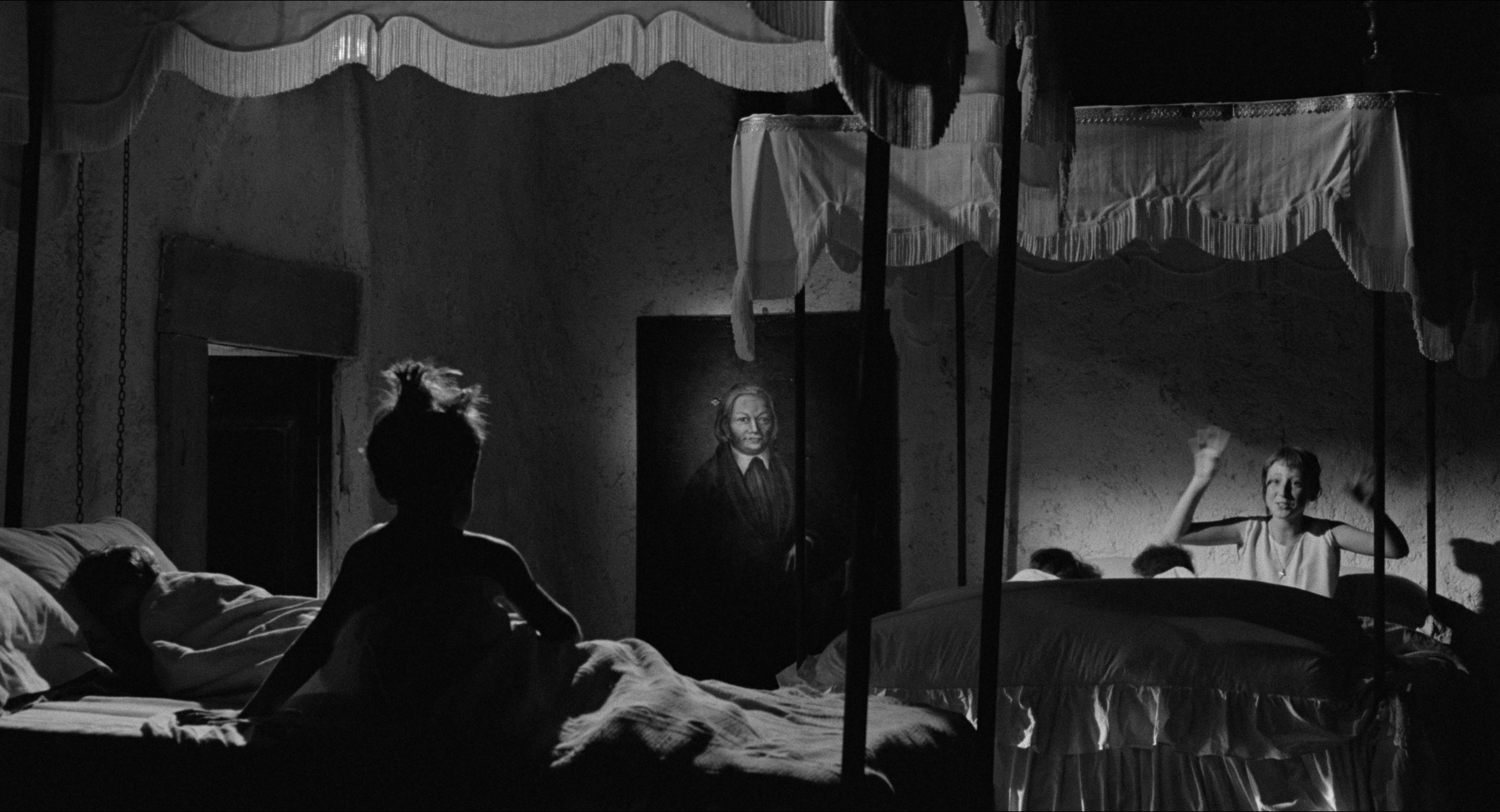 8 1/2 (1963), wide, 1.85:1 — film still