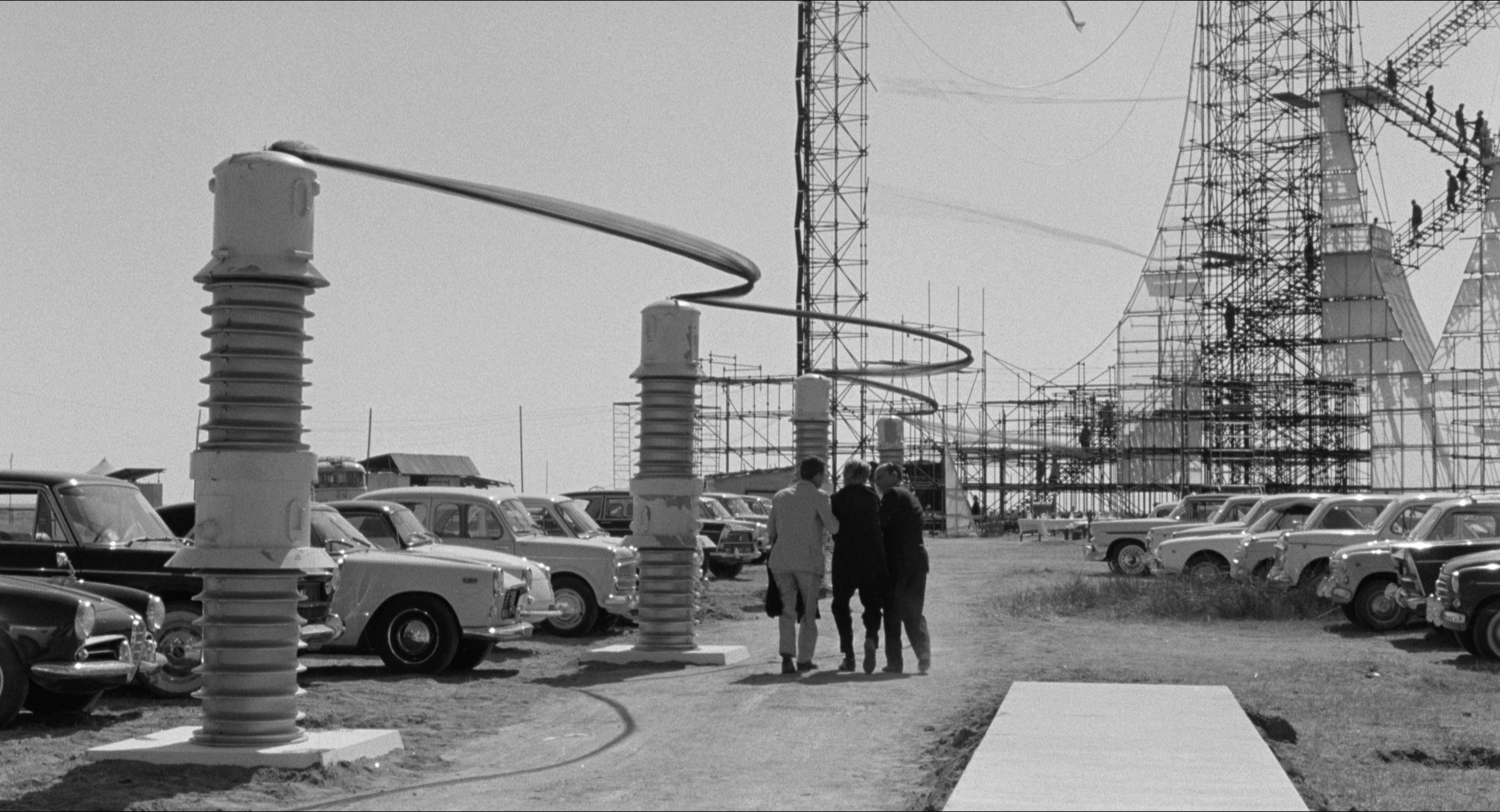 8 1/2 (1963), wide, 1.85:1 — film still