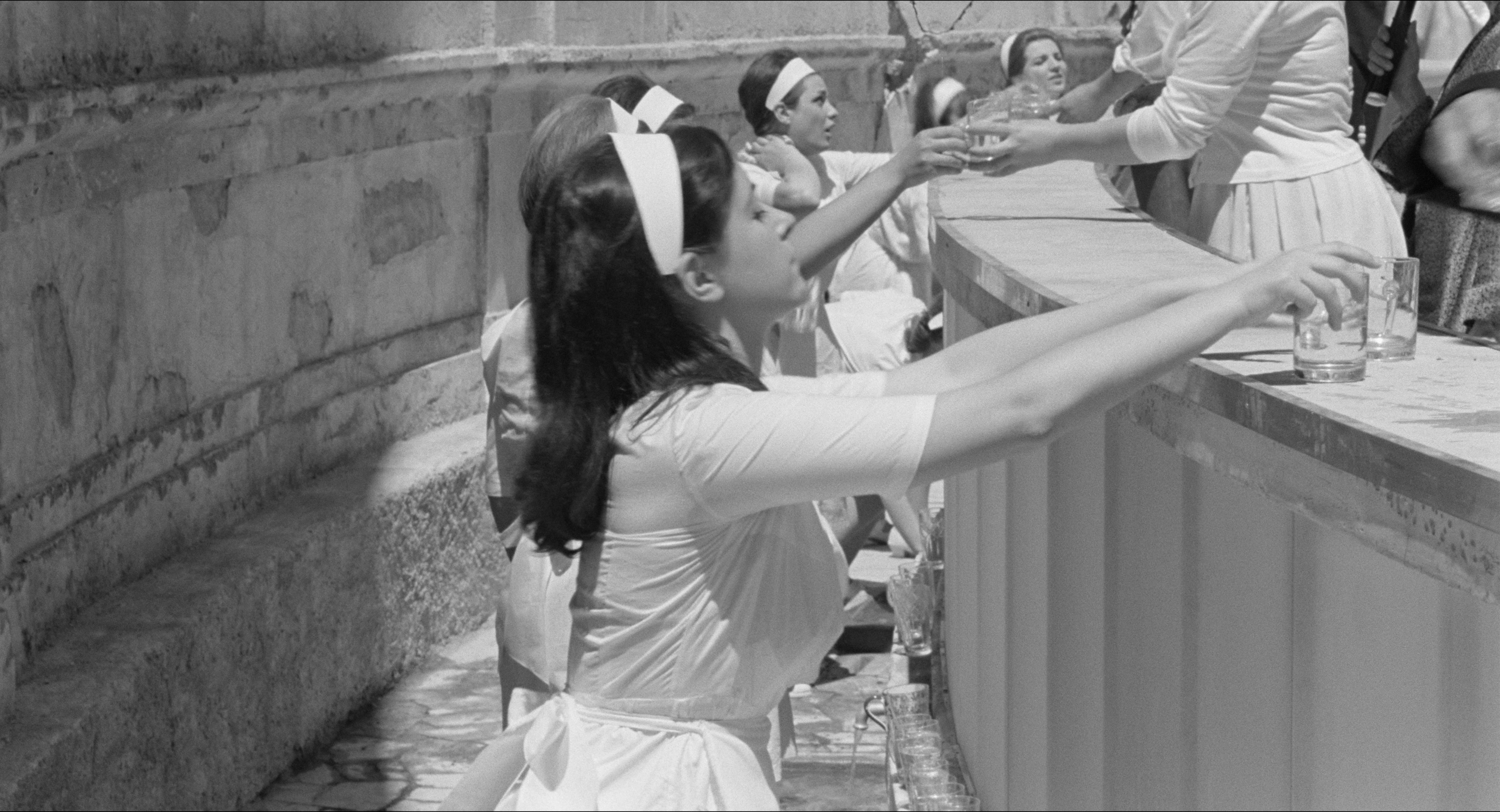 8 1/2 (1963), wide, 1.85:1 — film still