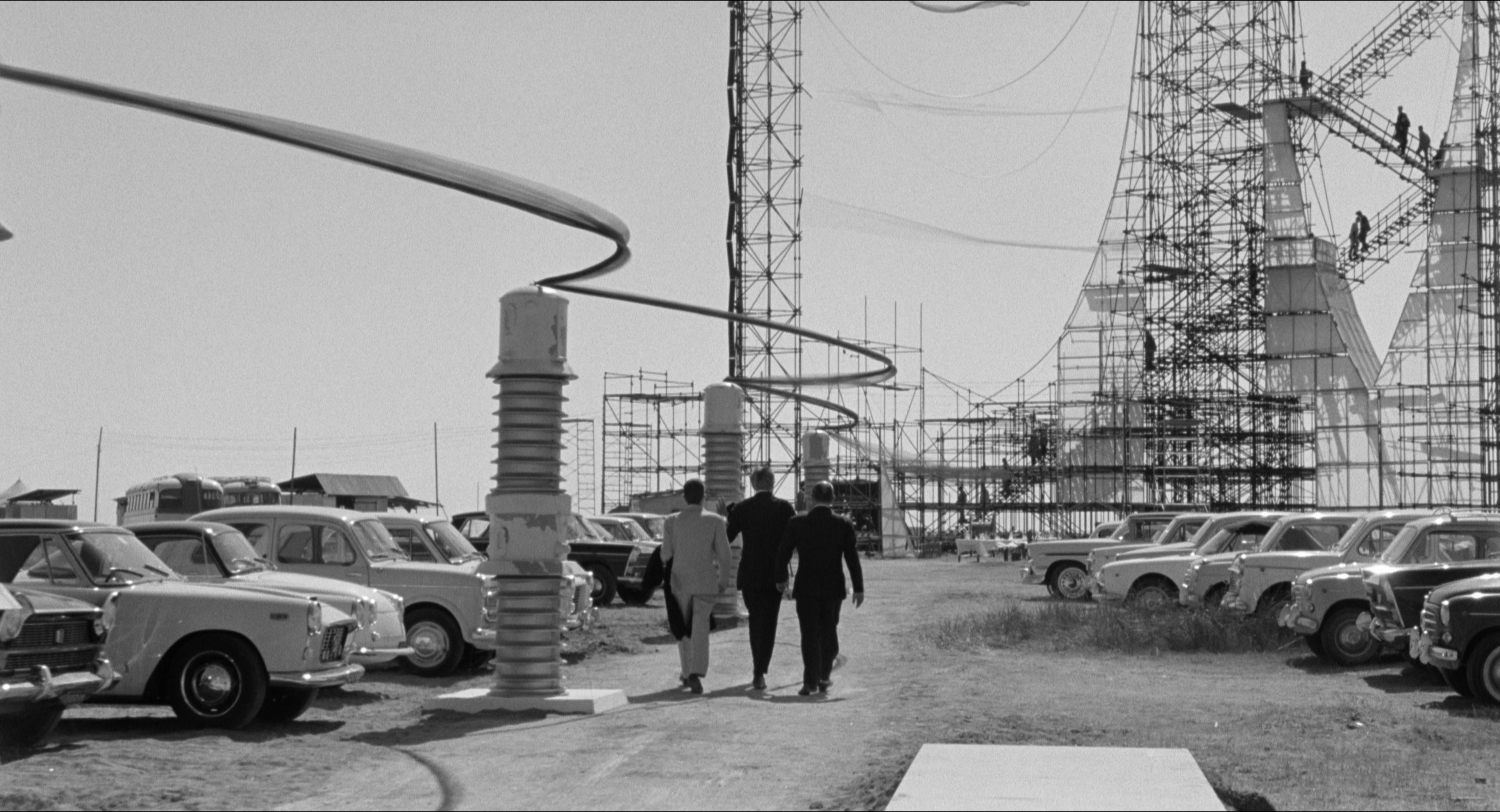 8 1/2 (1963), wide, 1.85:1 — film still