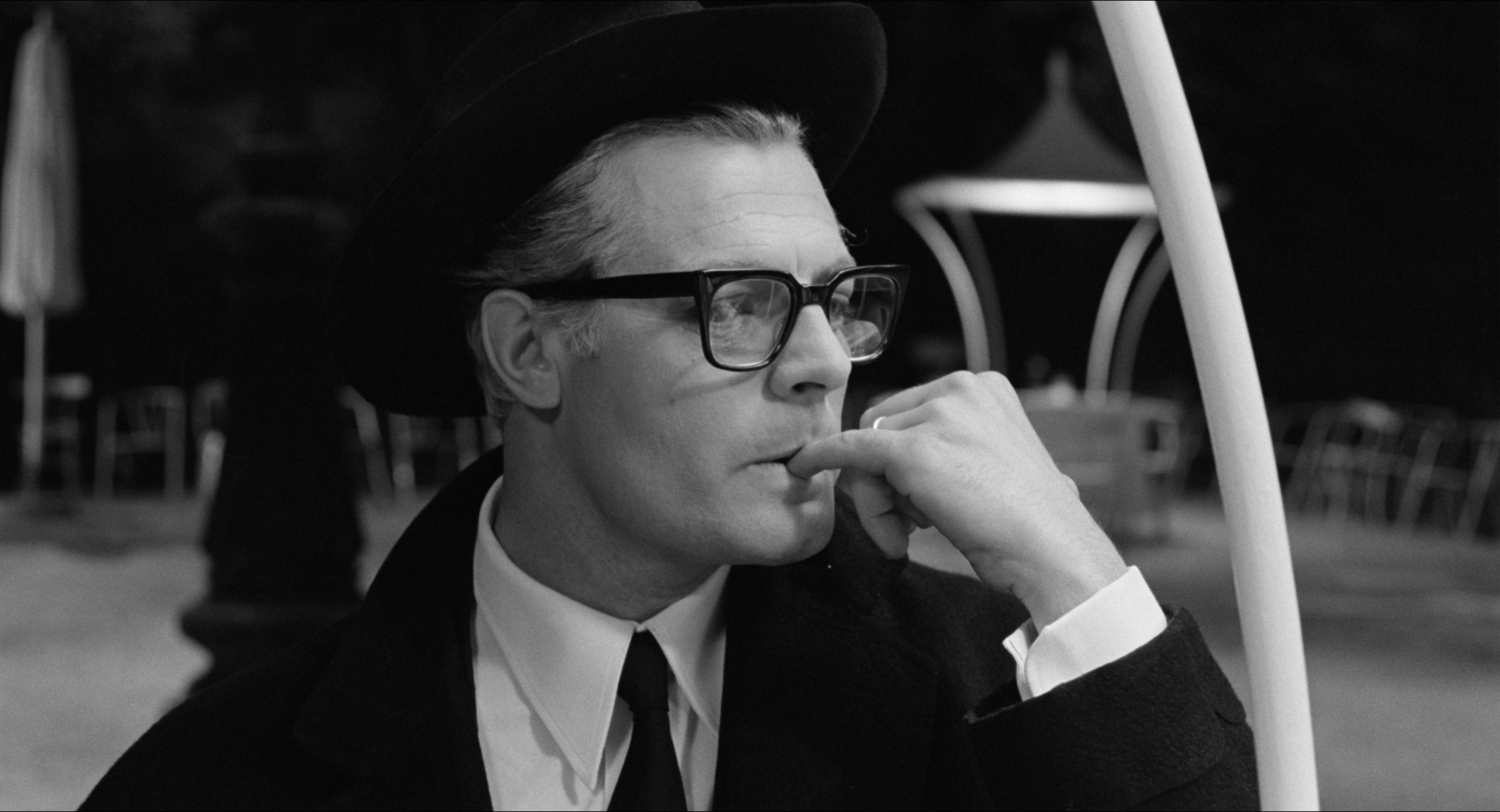 8 1/2 (1963), wide, 1.85:1 — film still