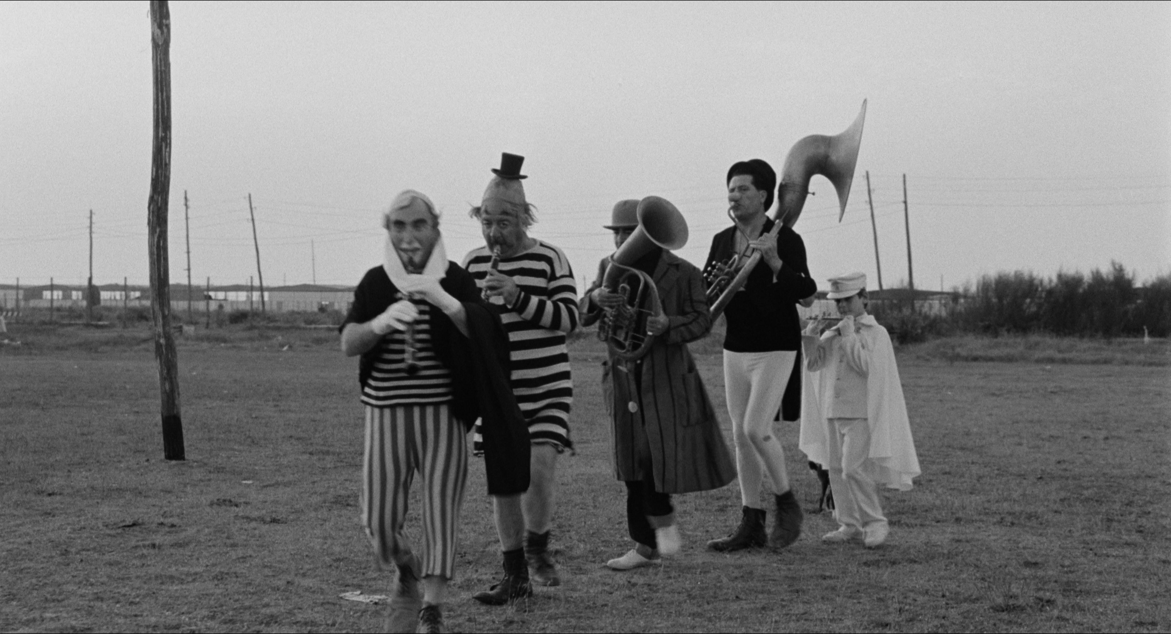 8 1/2 (1963), wide, 1.85:1 — film still