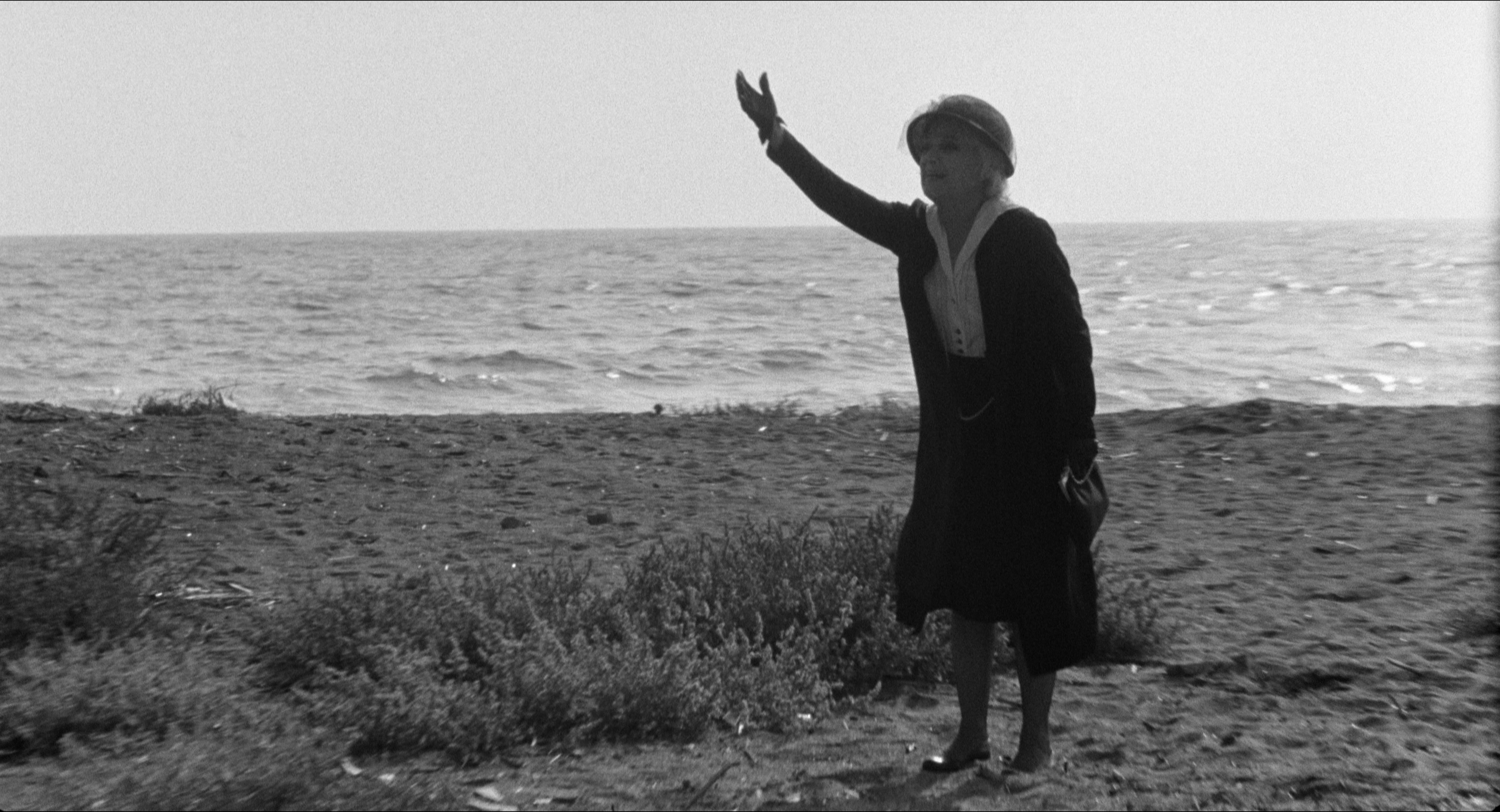 8 1/2 (1963), wide, 1.85:1 — film still