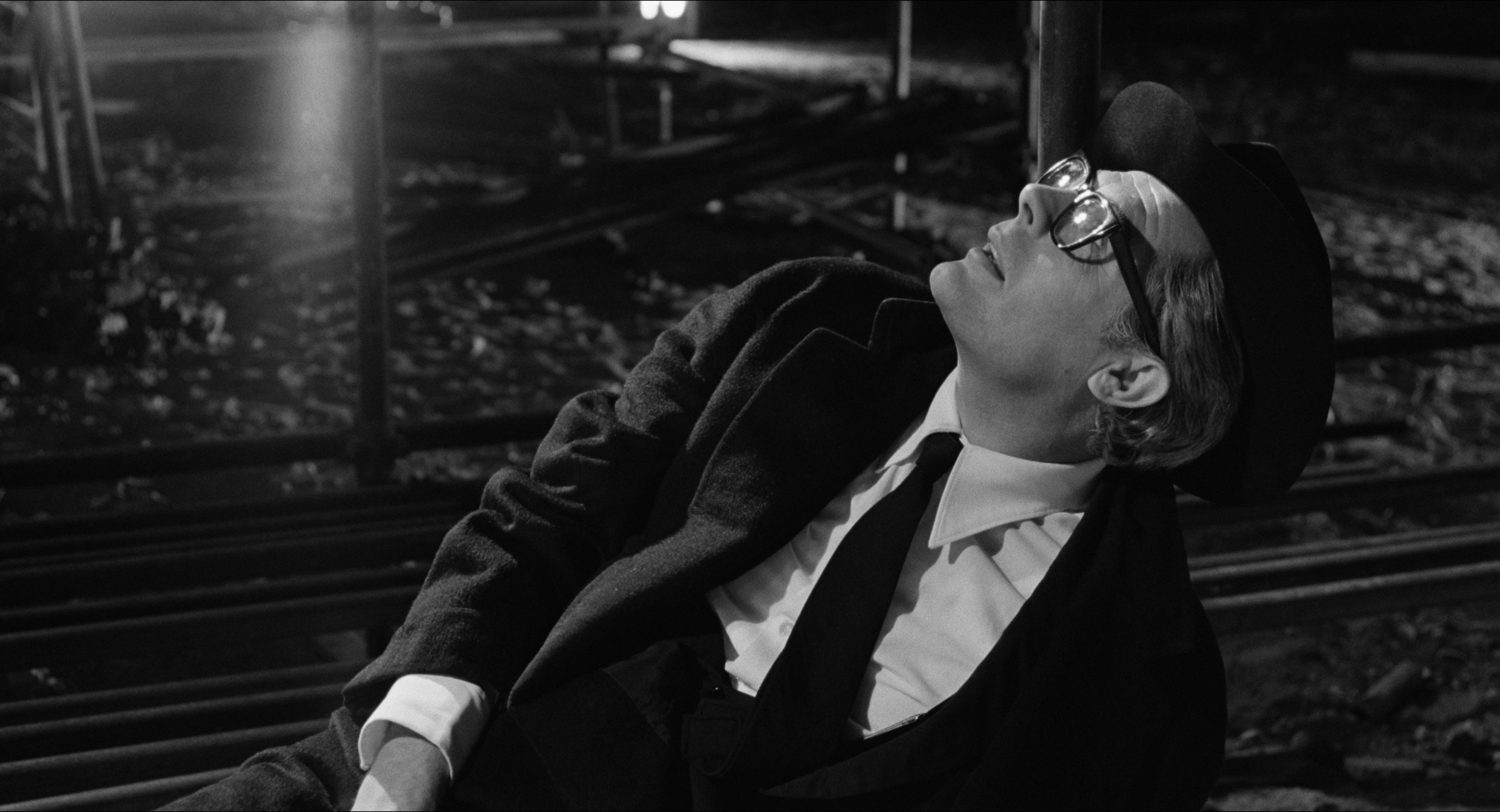 8 1/2 (1963), wide, 1.85:1 — film still