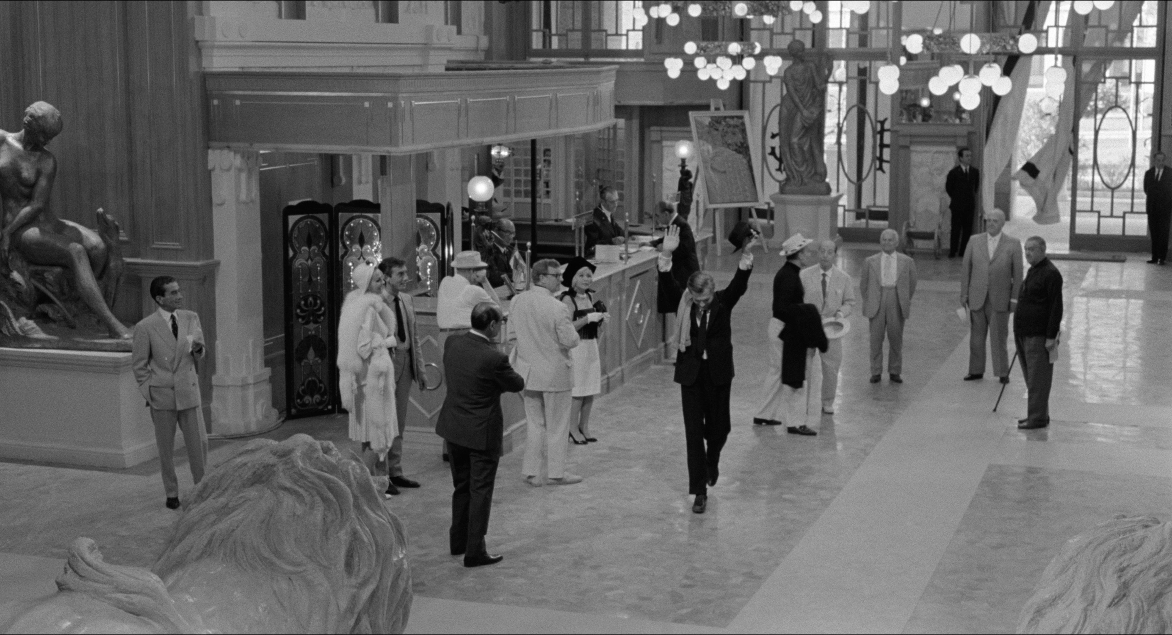 8 1/2 (1963), wide, 1.85:1 — film still