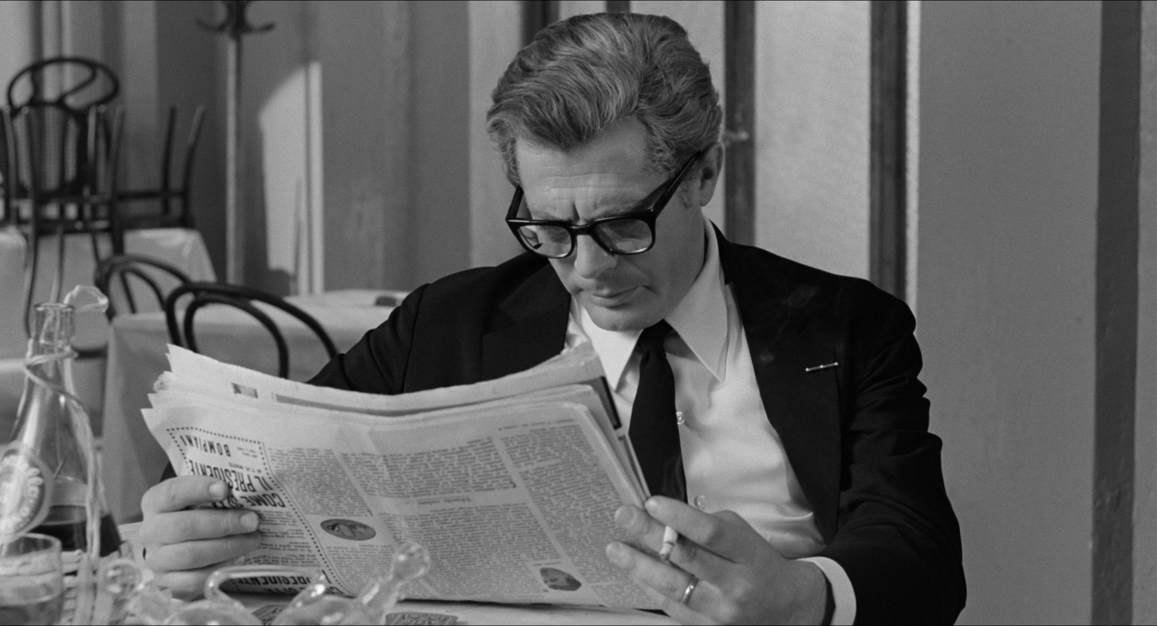 8 1/2 (1963), wide, 1.85:1 — film still