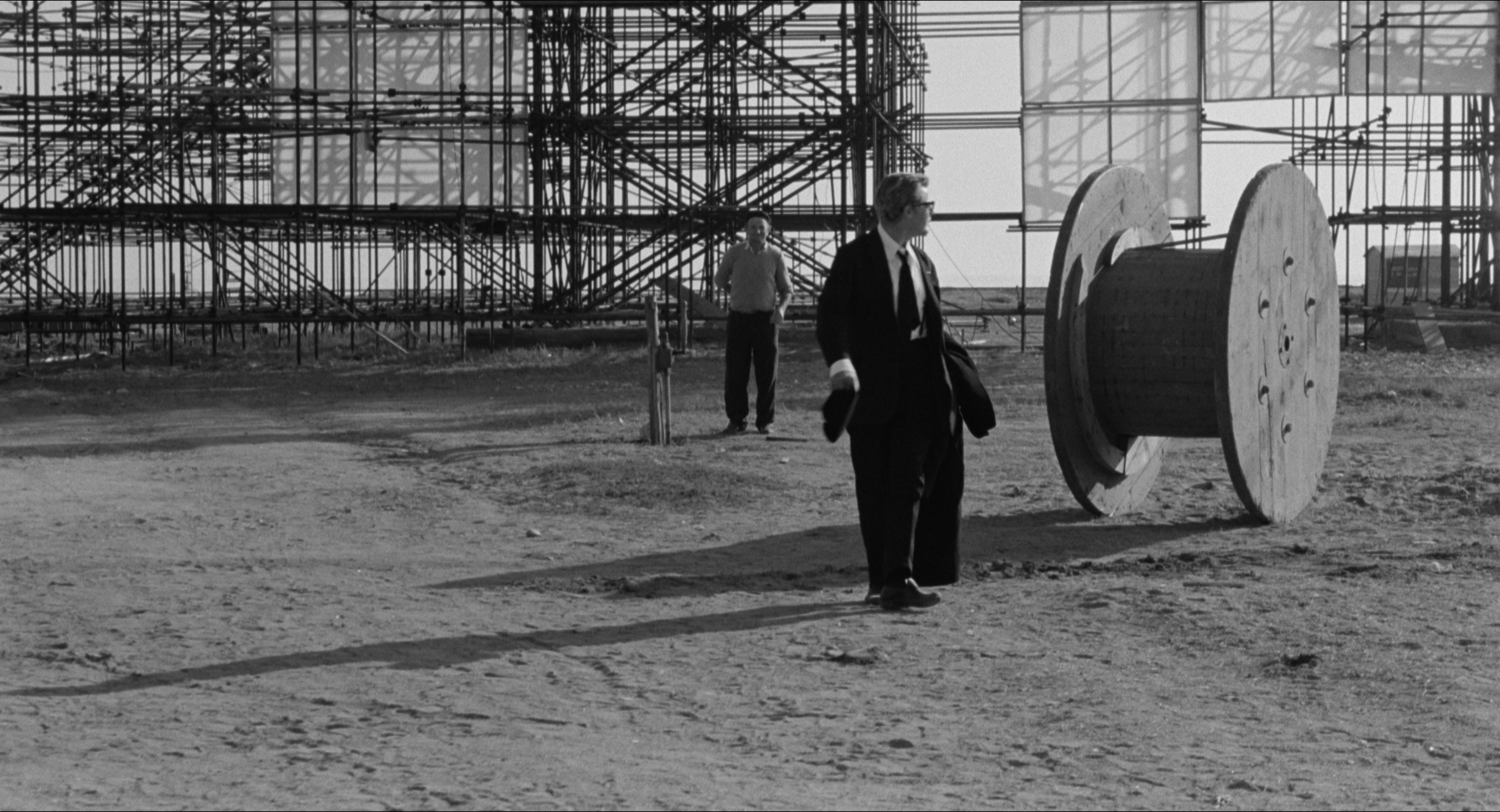 8 1/2 (1963), wide, 1.85:1 — film still