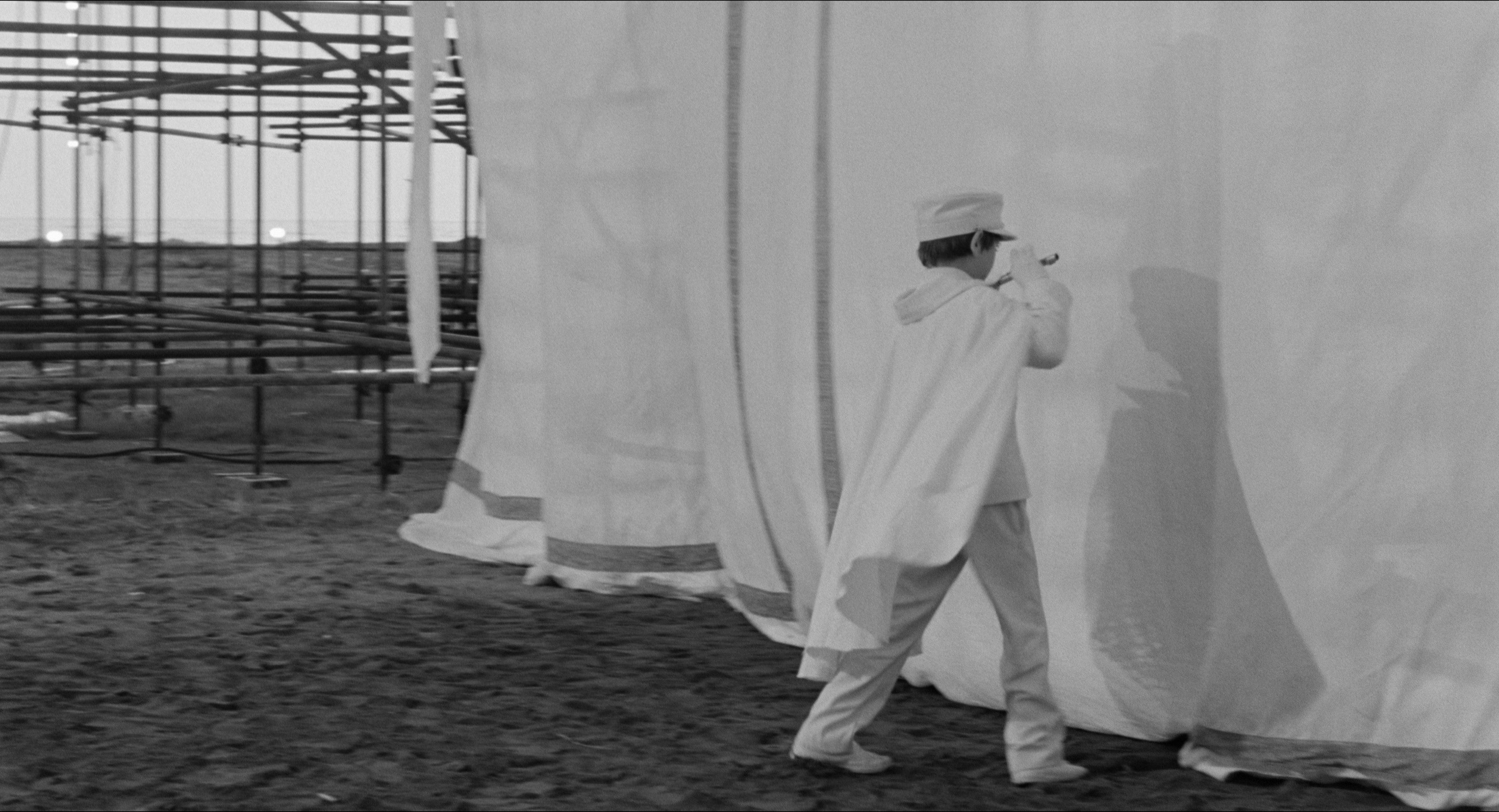 8 1/2 (1963), wide, 1.85:1 — film still