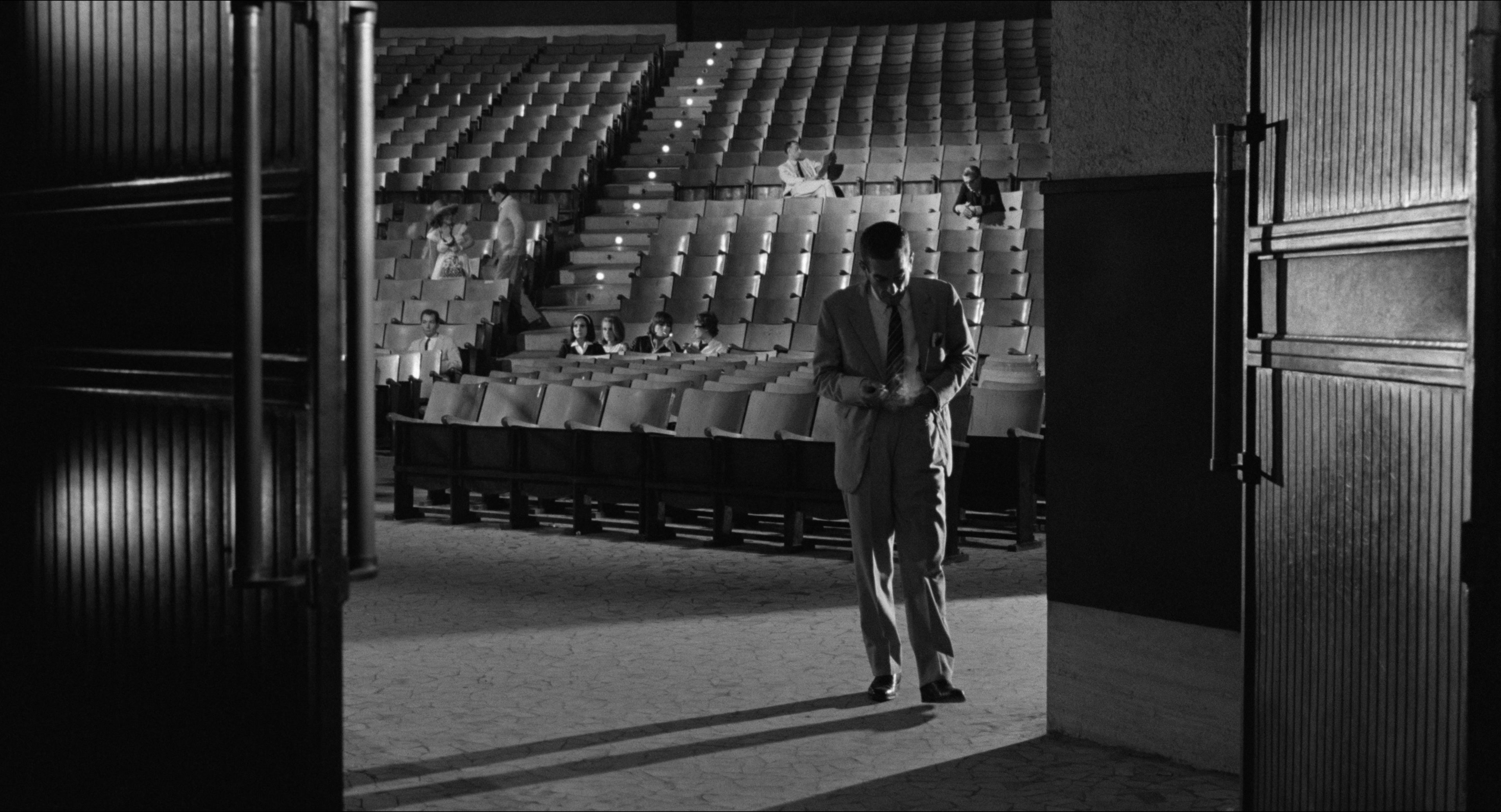 8 1/2 (1963), wide, 1.85:1 — film still