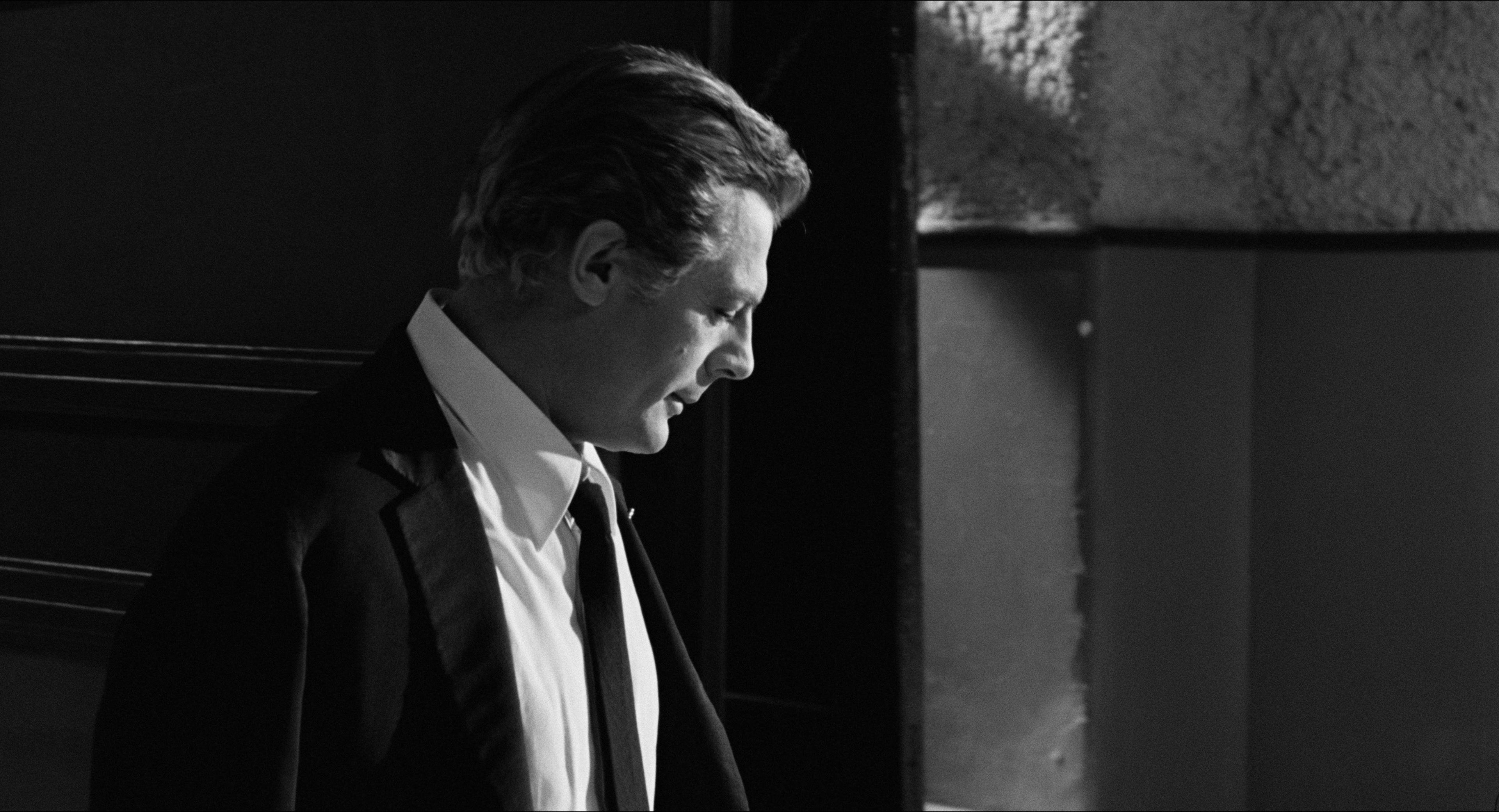 8 1/2 (1963), wide, 1.85:1 — film still