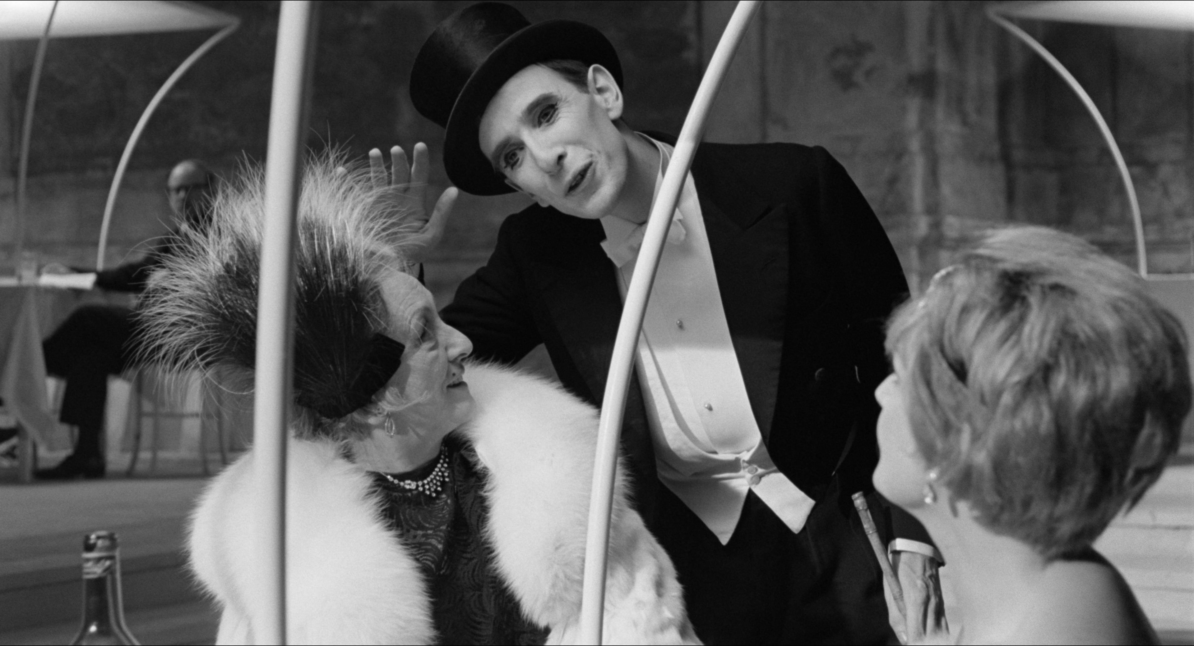 8 1/2 (1963), wide, 1.85:1 — film still