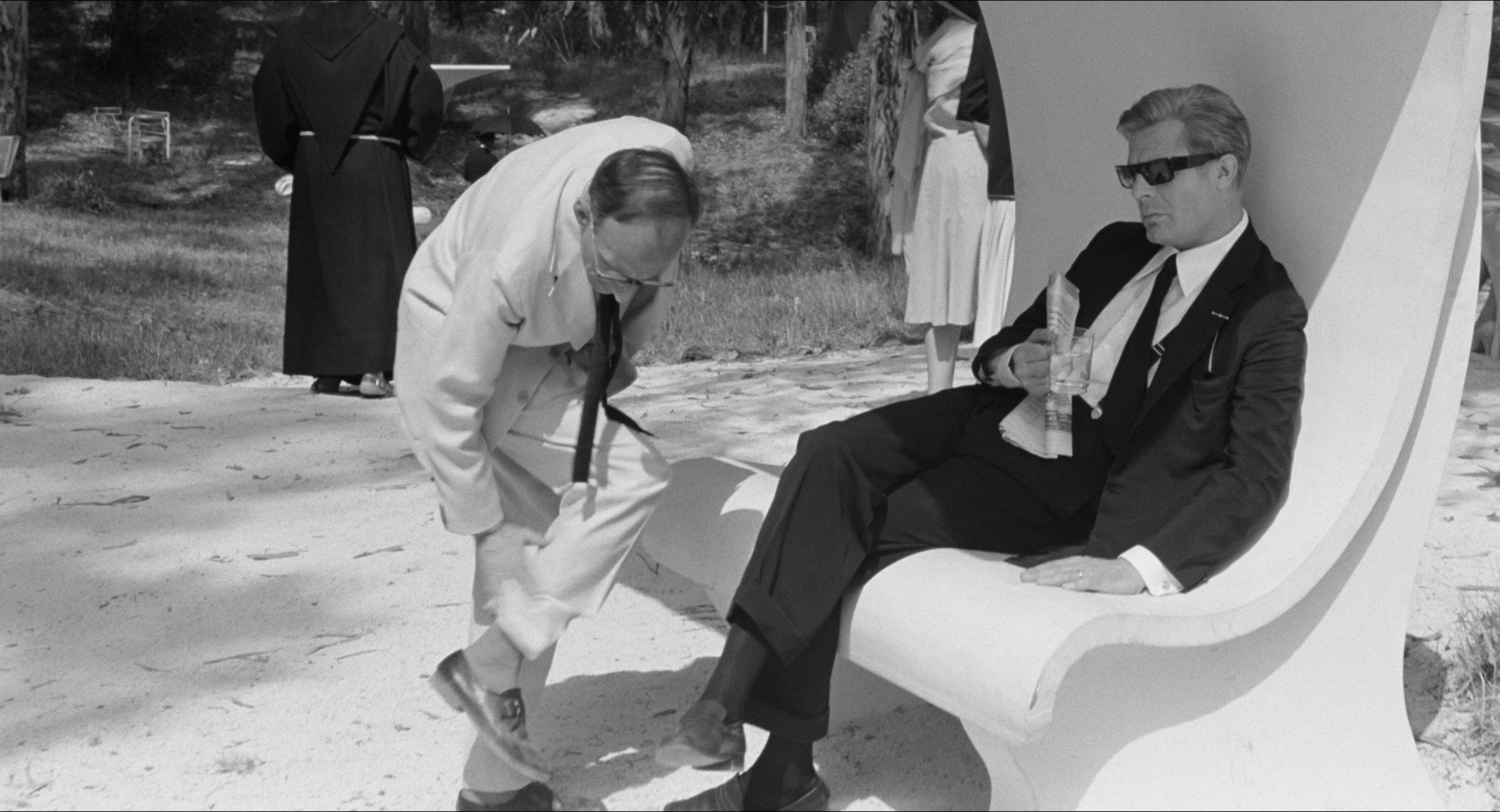 8 1/2 (1963), wide, 1.85:1 — film still