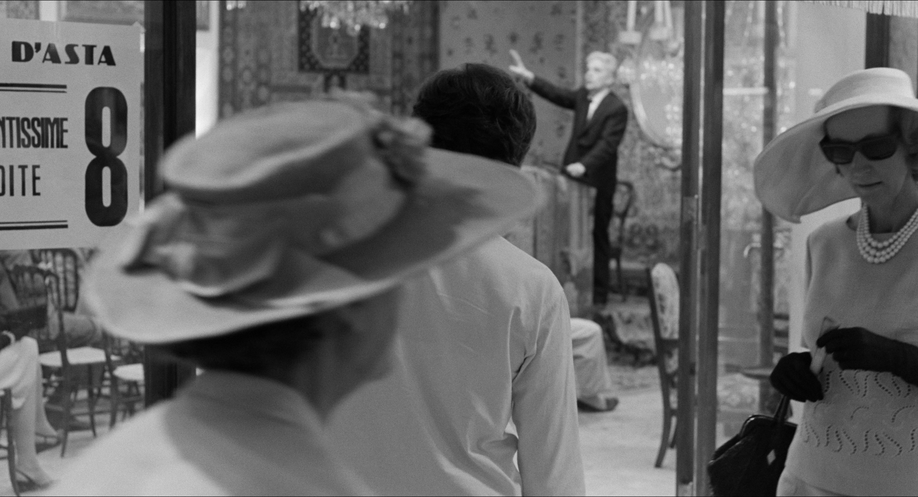 8 1/2 (1963), wide, 1.85:1 — film still