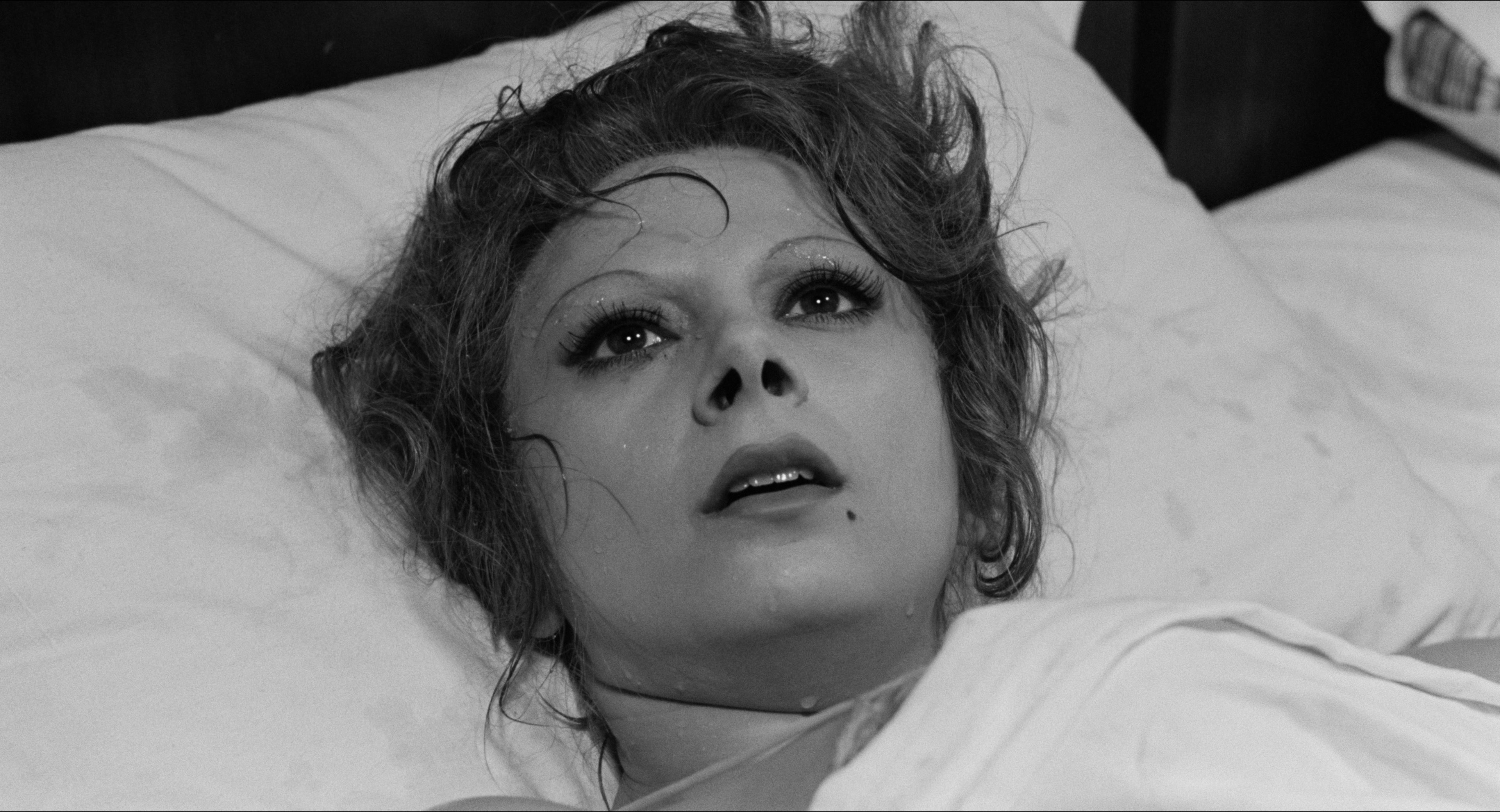 8 1/2 (1963), close, 1.85:1 — film still