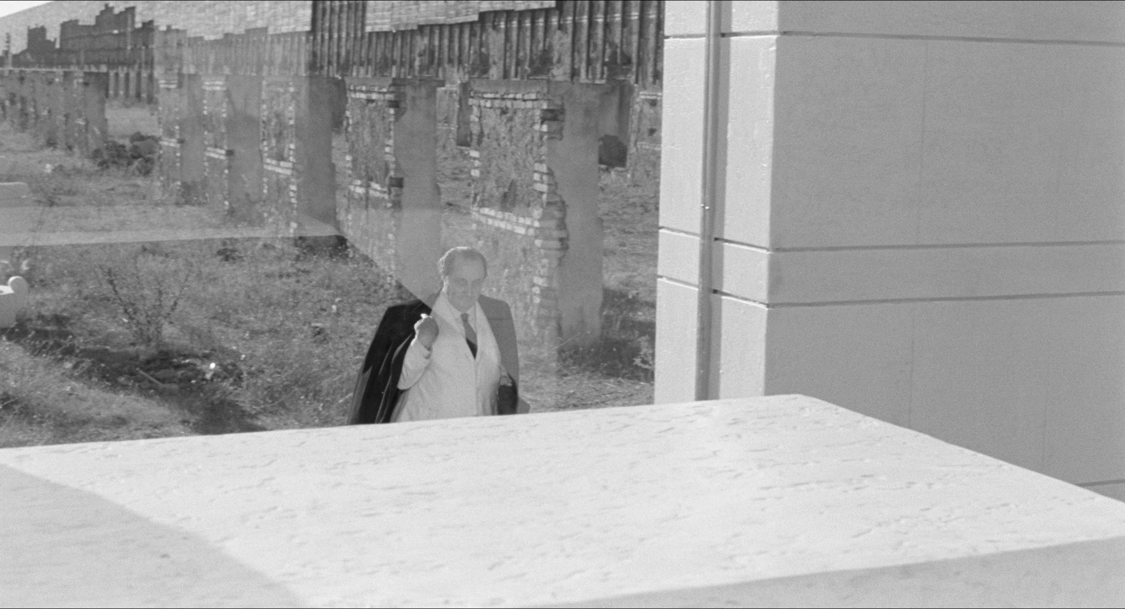 8 1/2 (1963), wide, 1.85:1 — film still