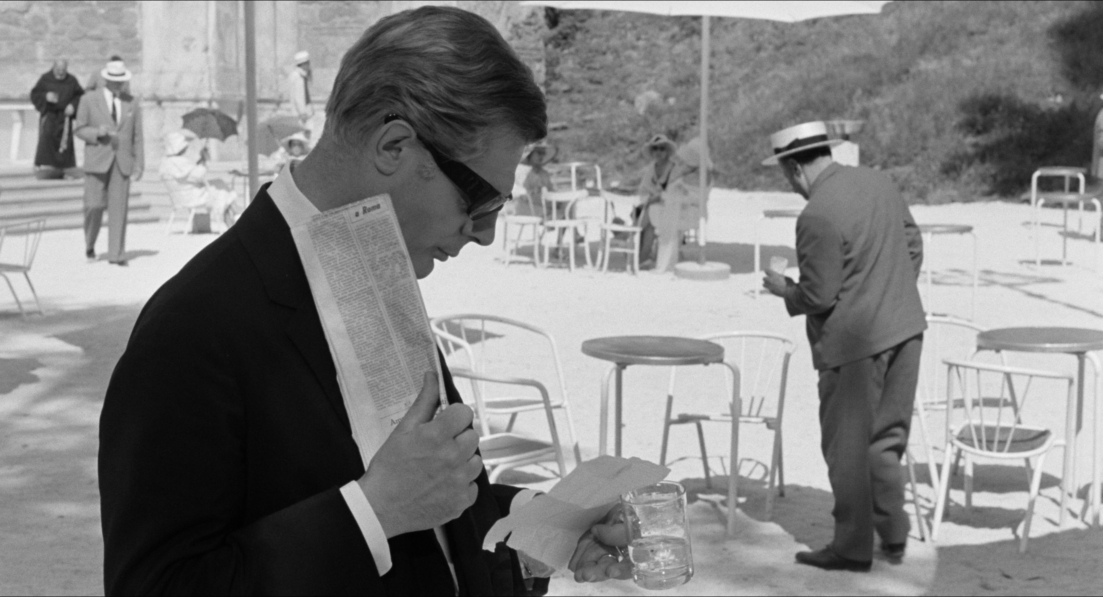 8 1/2 (1963), wide, 1.85:1 — film still