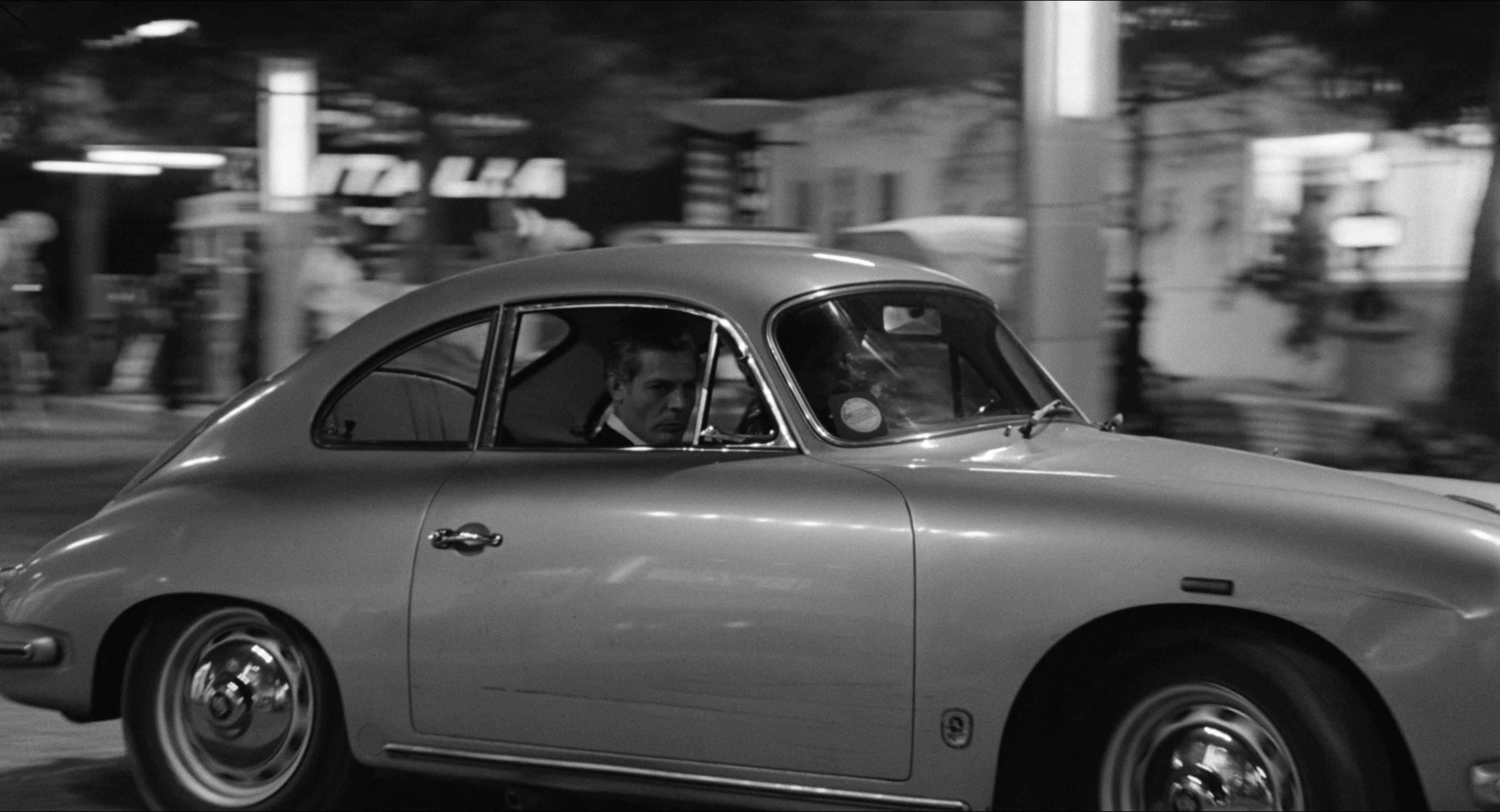 8 1/2 (1963), wide, 1.85:1 — film still