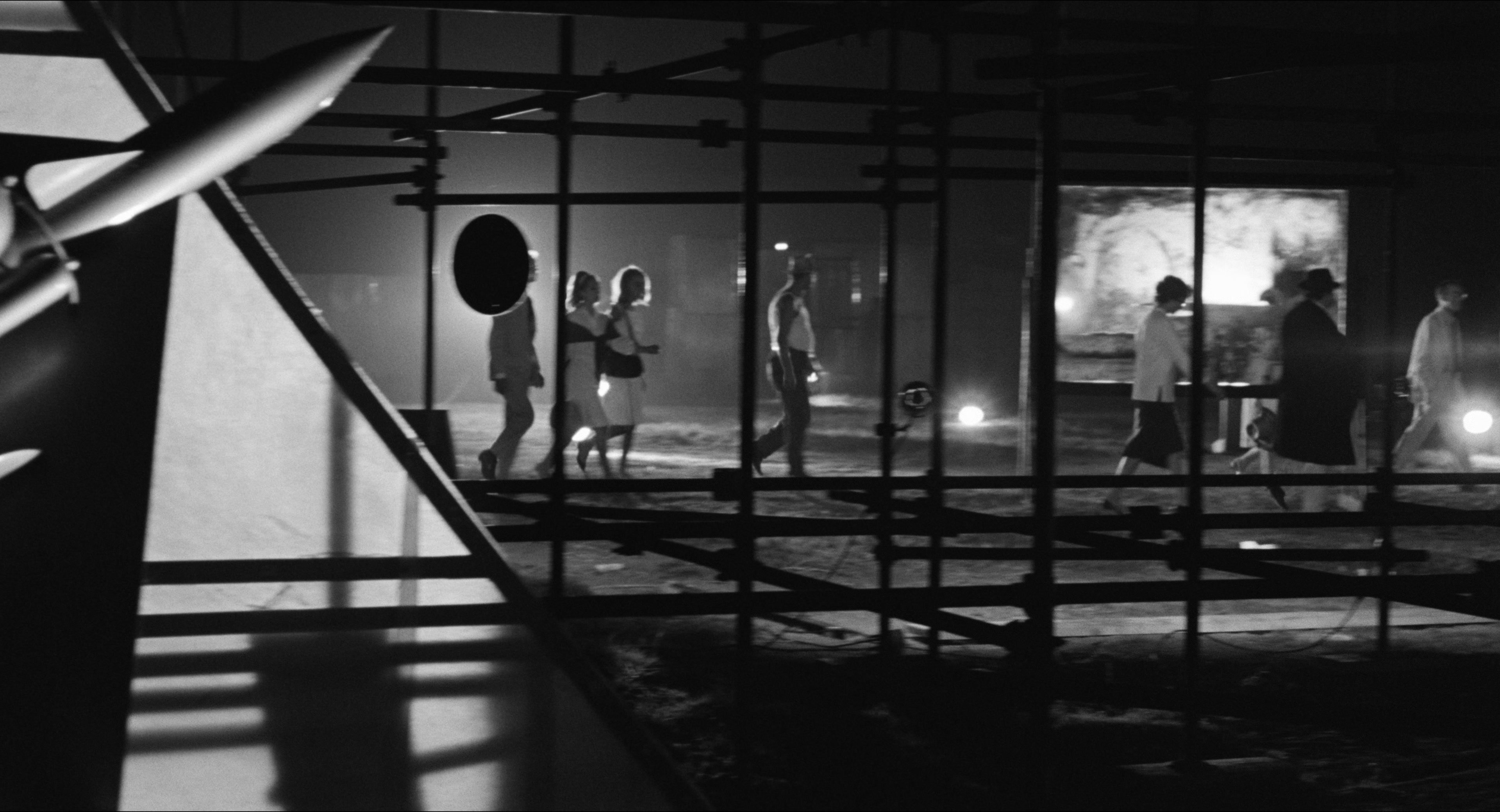 8 1/2 (1963), wide, 1.85:1 — film still