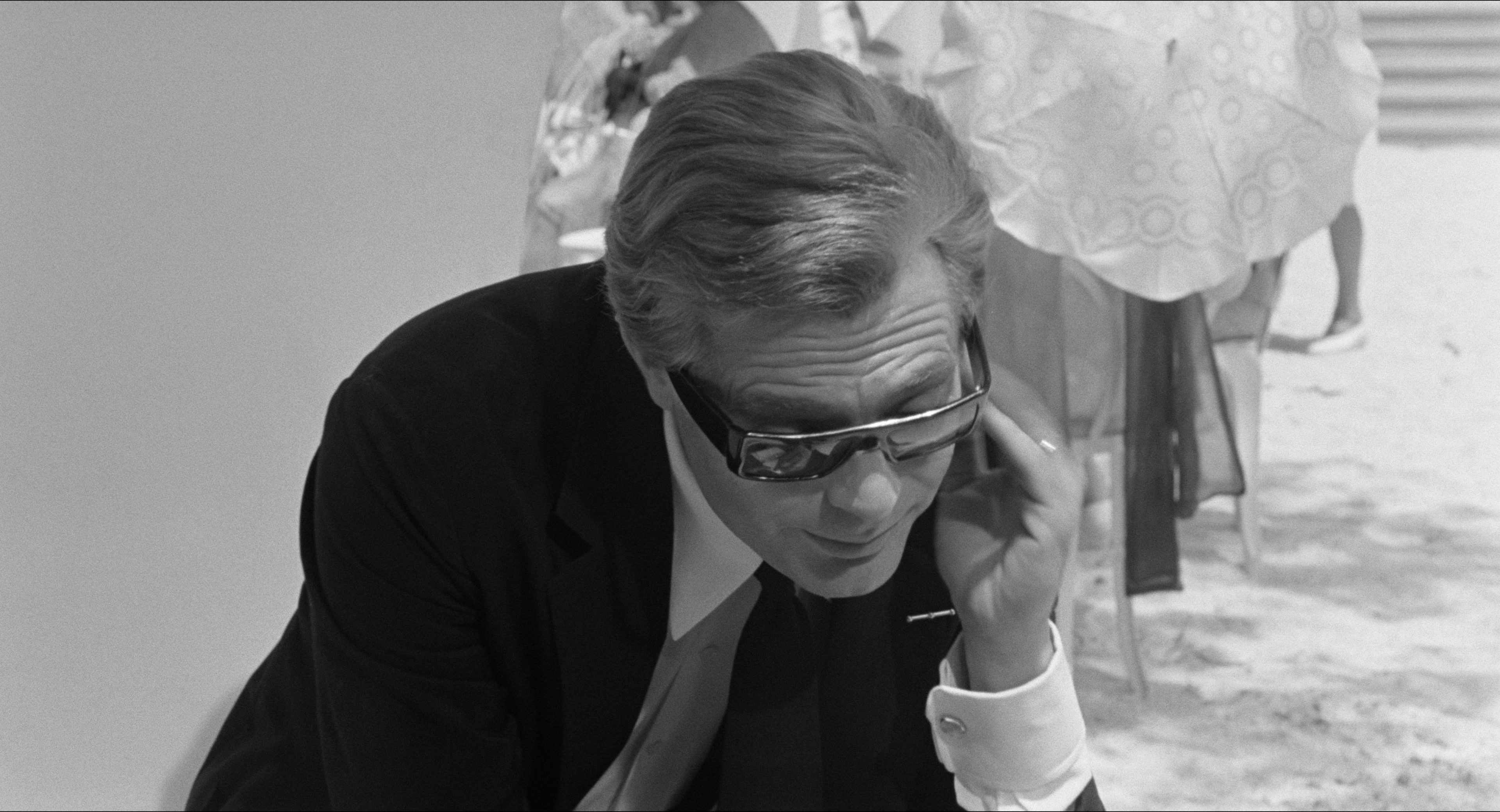 8 1/2 (1963), wide, 1.85:1 — film still