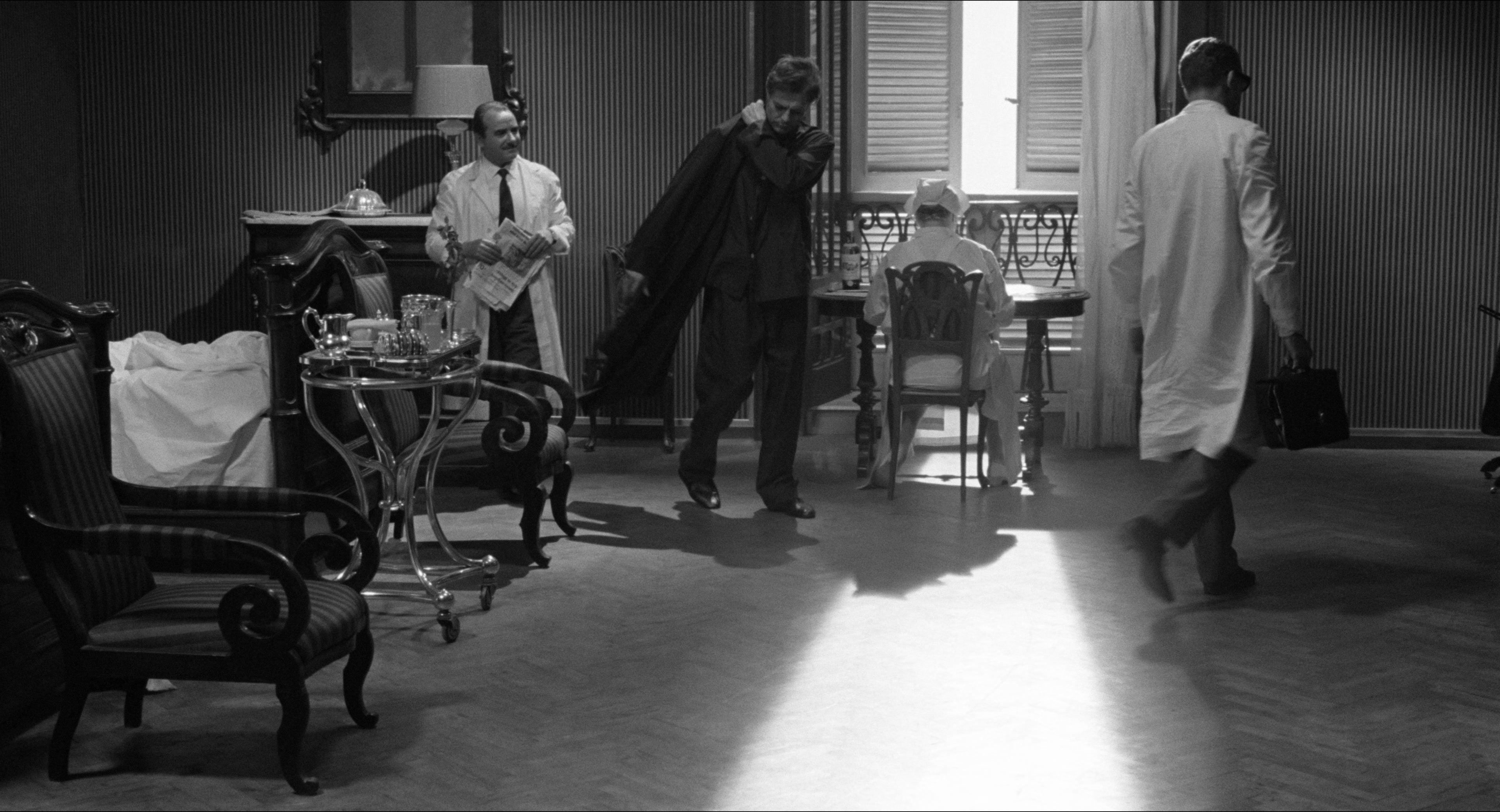 8 1/2 (1963), wide, 1.85:1 — film still