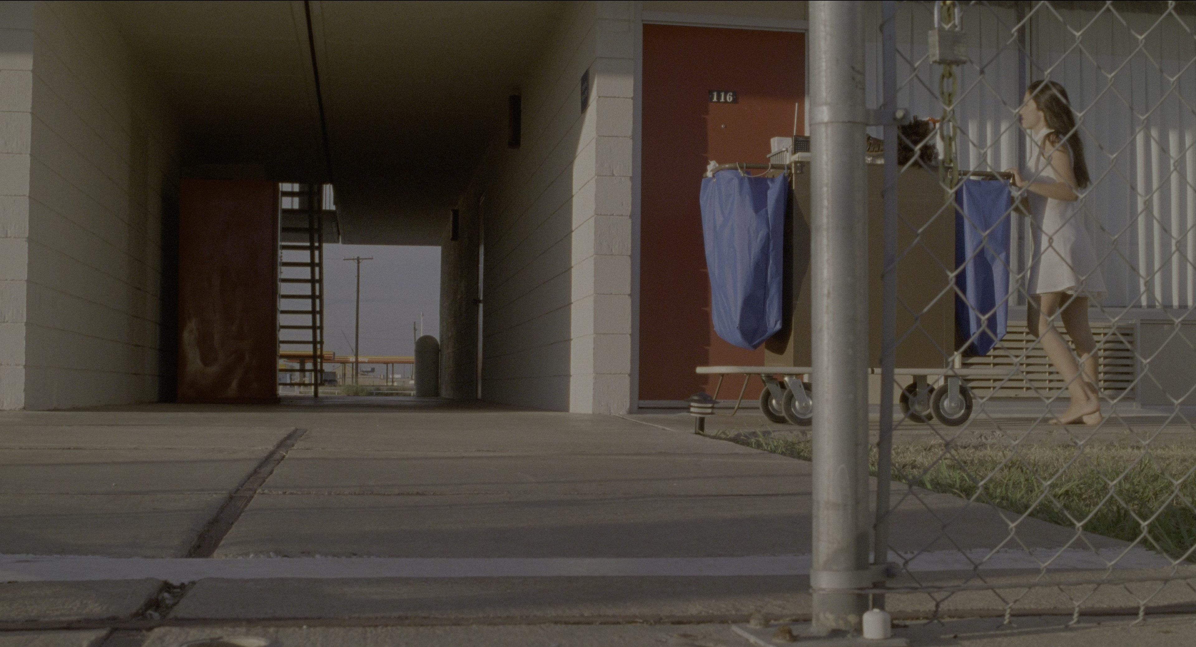 Bottle Rocket (1995), wide, 1.85:1 — film still