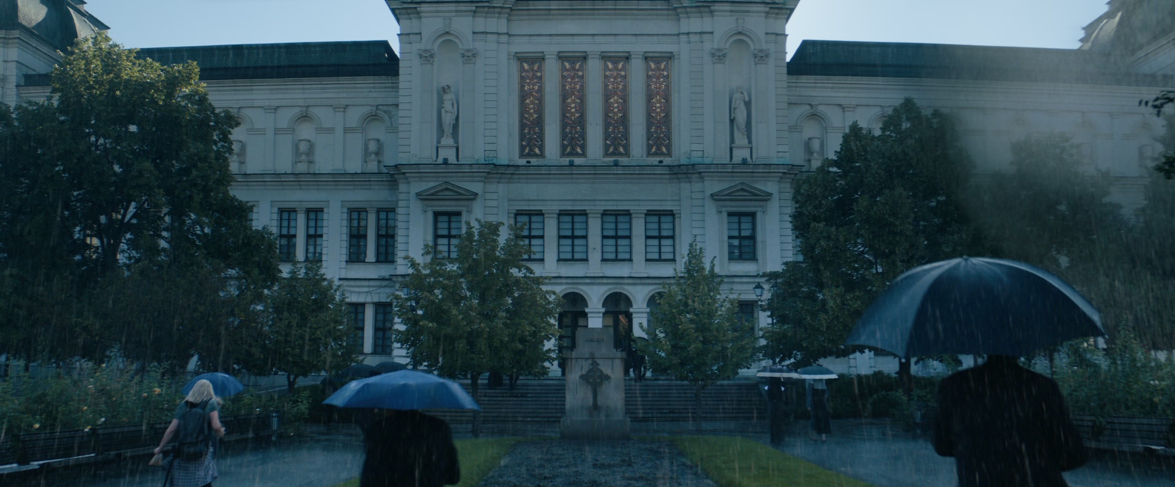 Prey for the Devil (2021), wide, 2.41:1 — film still